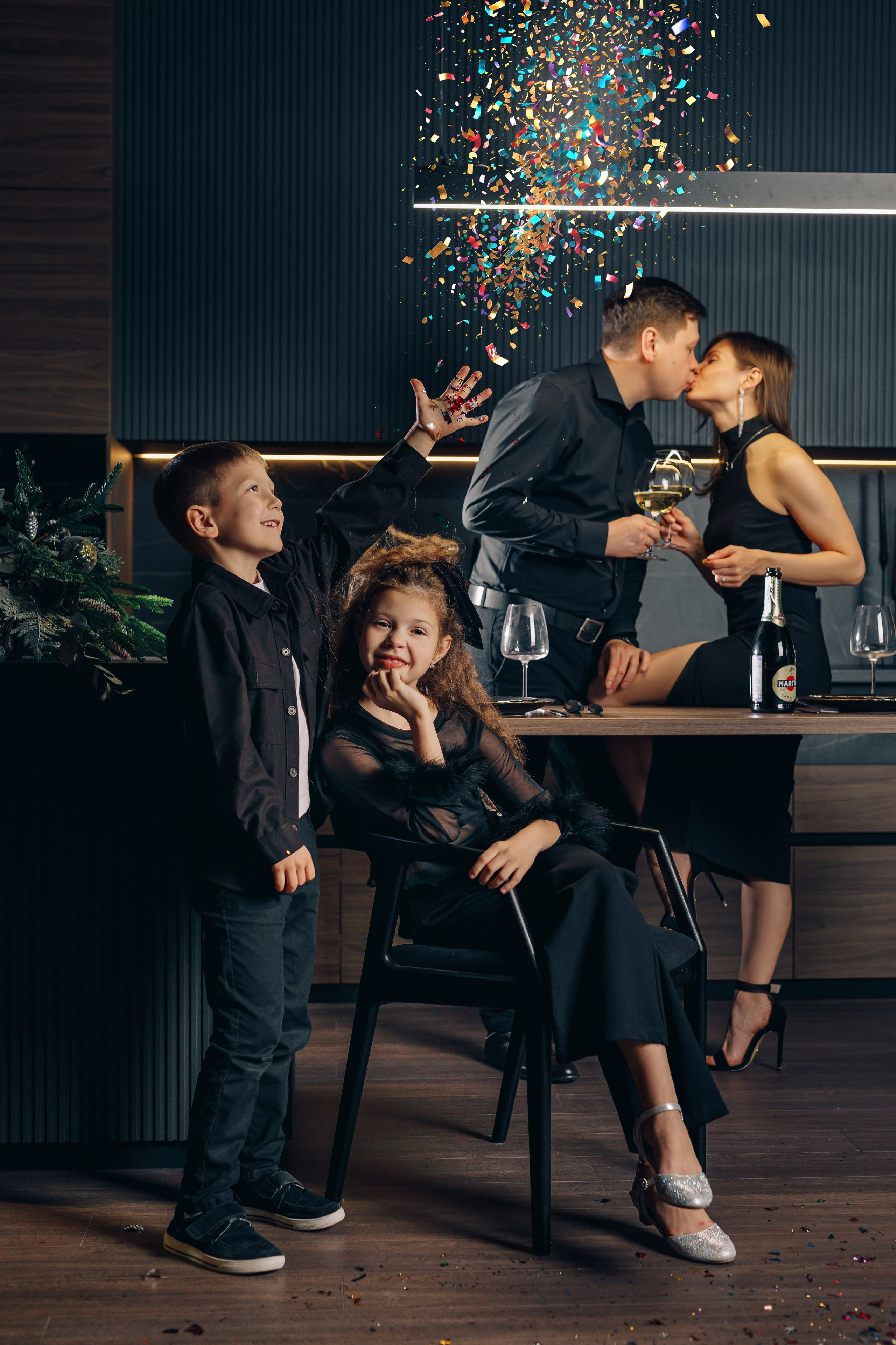 Семейная фотосессия в Санкт-Петербурге в студии и не только. Дмитрий Мартьянов семейный фотограф в Санкт-Петербурге