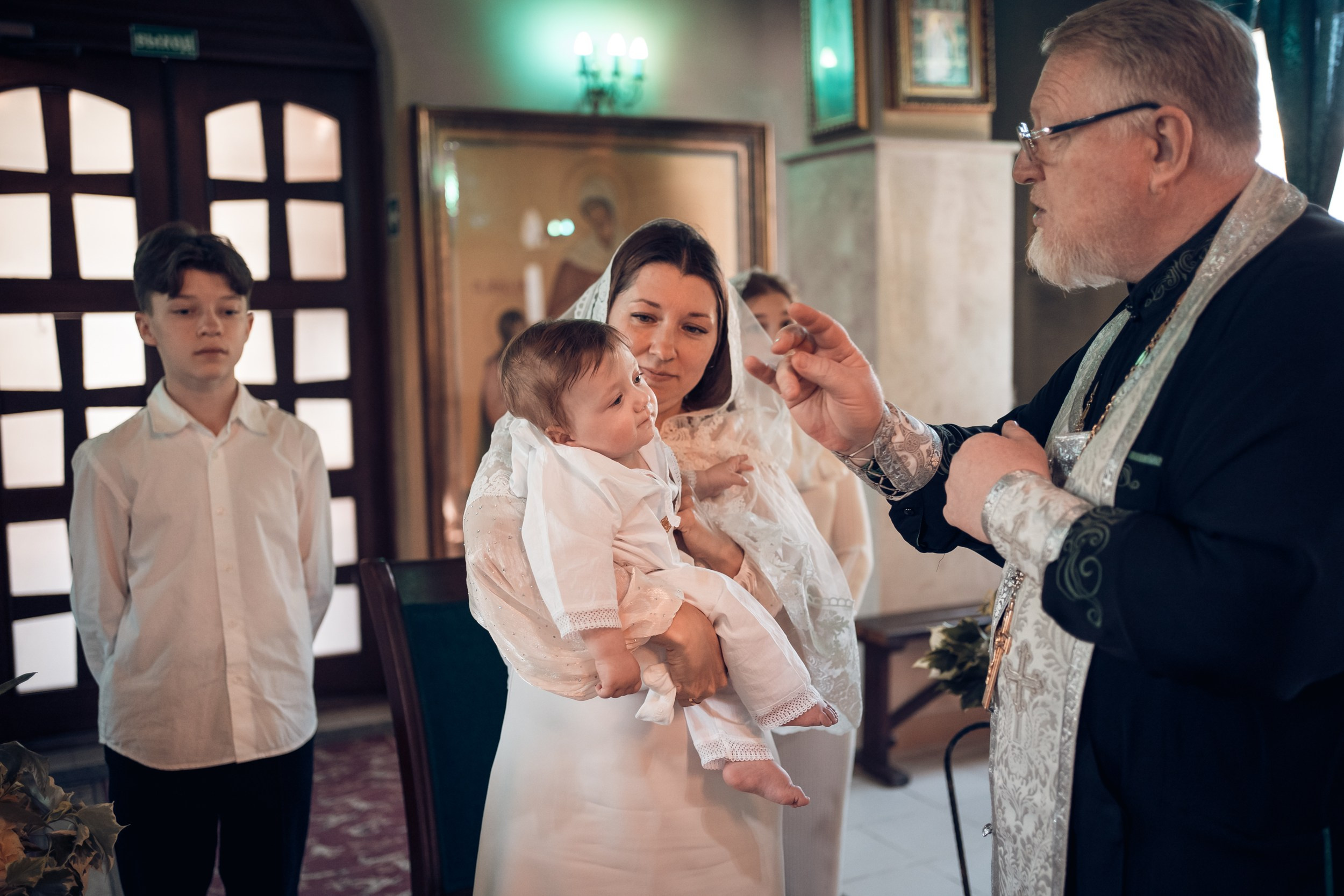 Крещение в храме Прп.Сергия Радонежского с. Орлиное. Церковный фотограф Севастополь