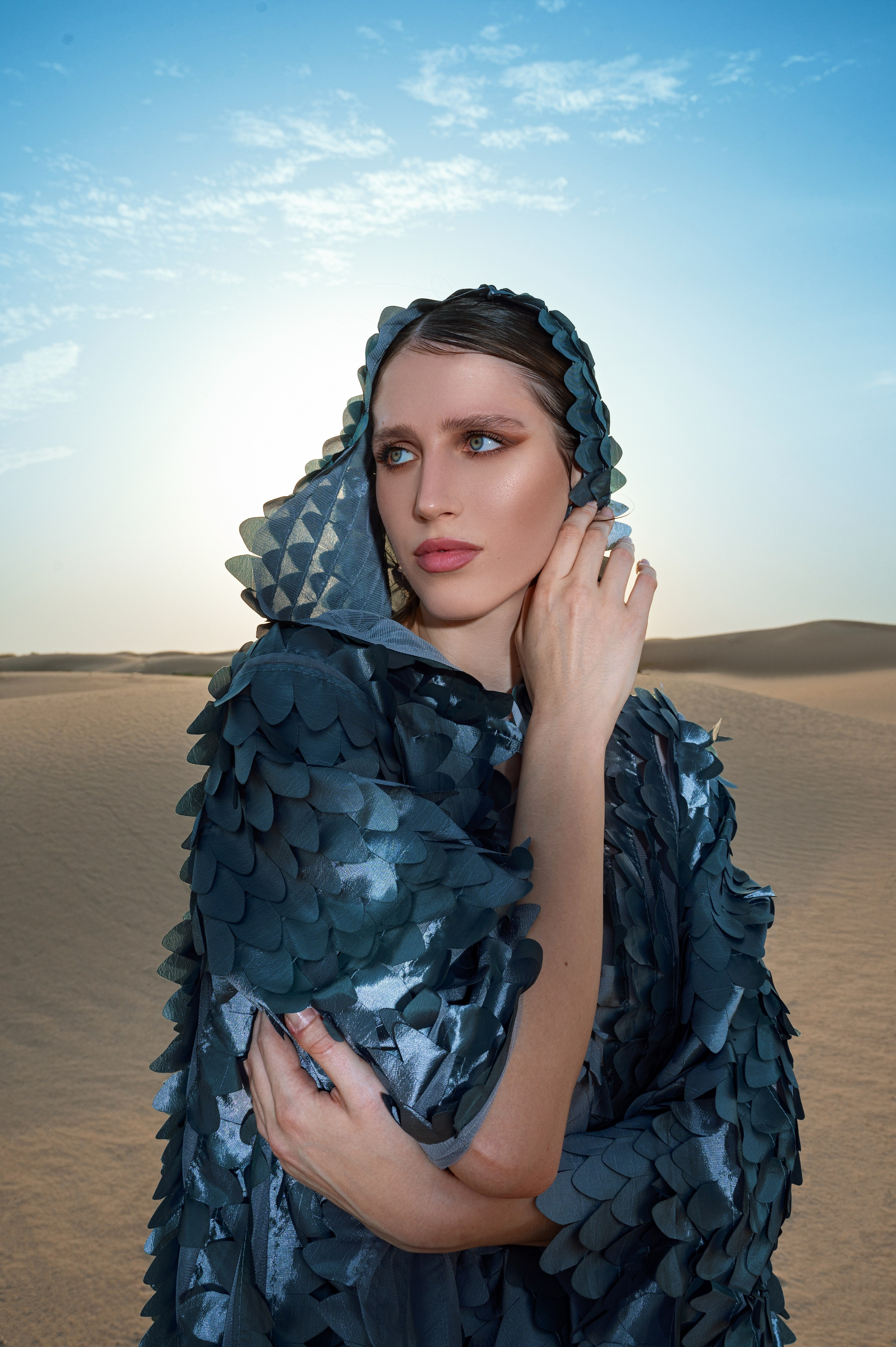 Виктория драконий плащ. Коммерческий фотограф Москва /Дубай, эксклюзивные фэшн фотосессии