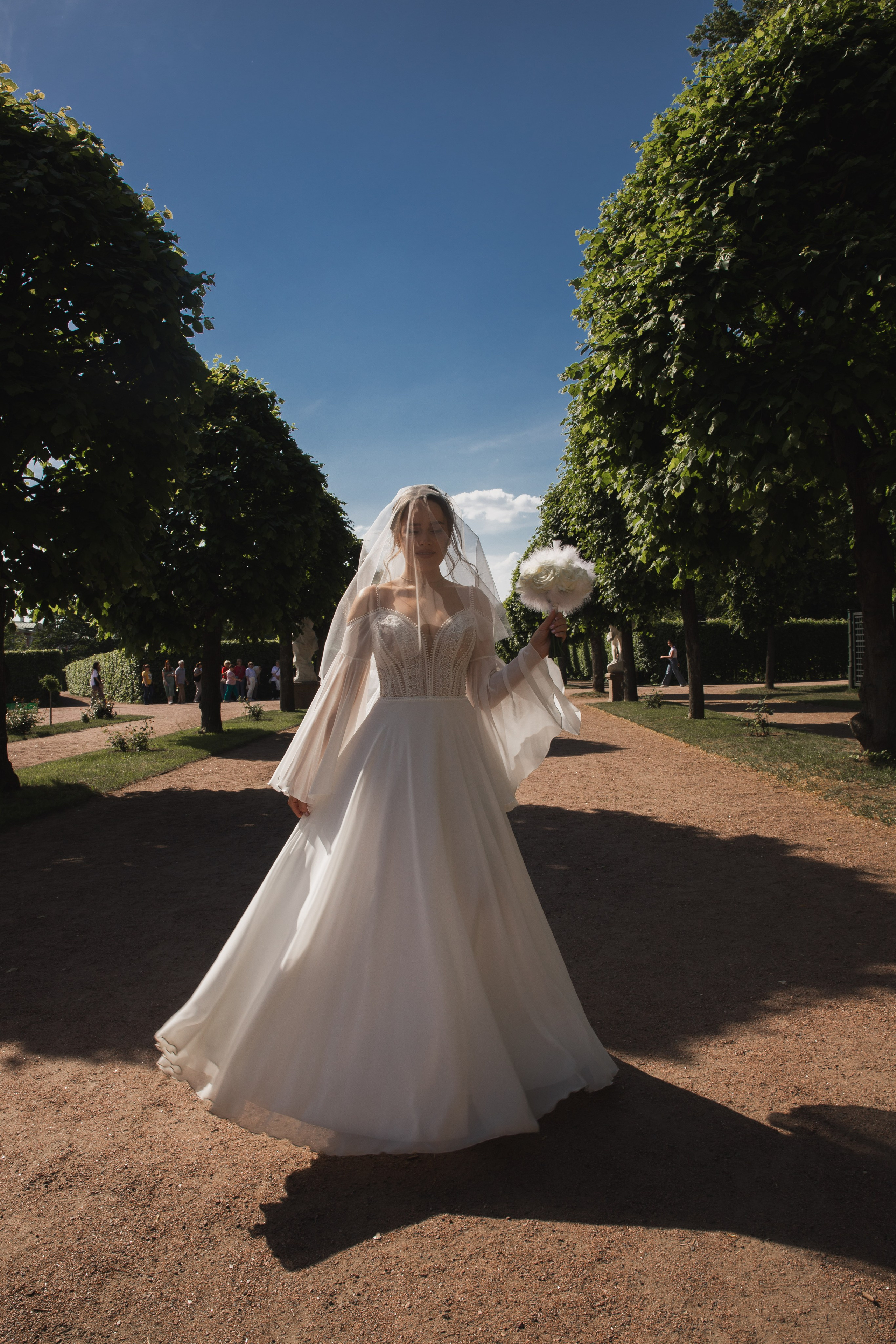 Летняя свадьба в Кусково. Свадебный и портретный фотограф в Москве Мария Кравченко