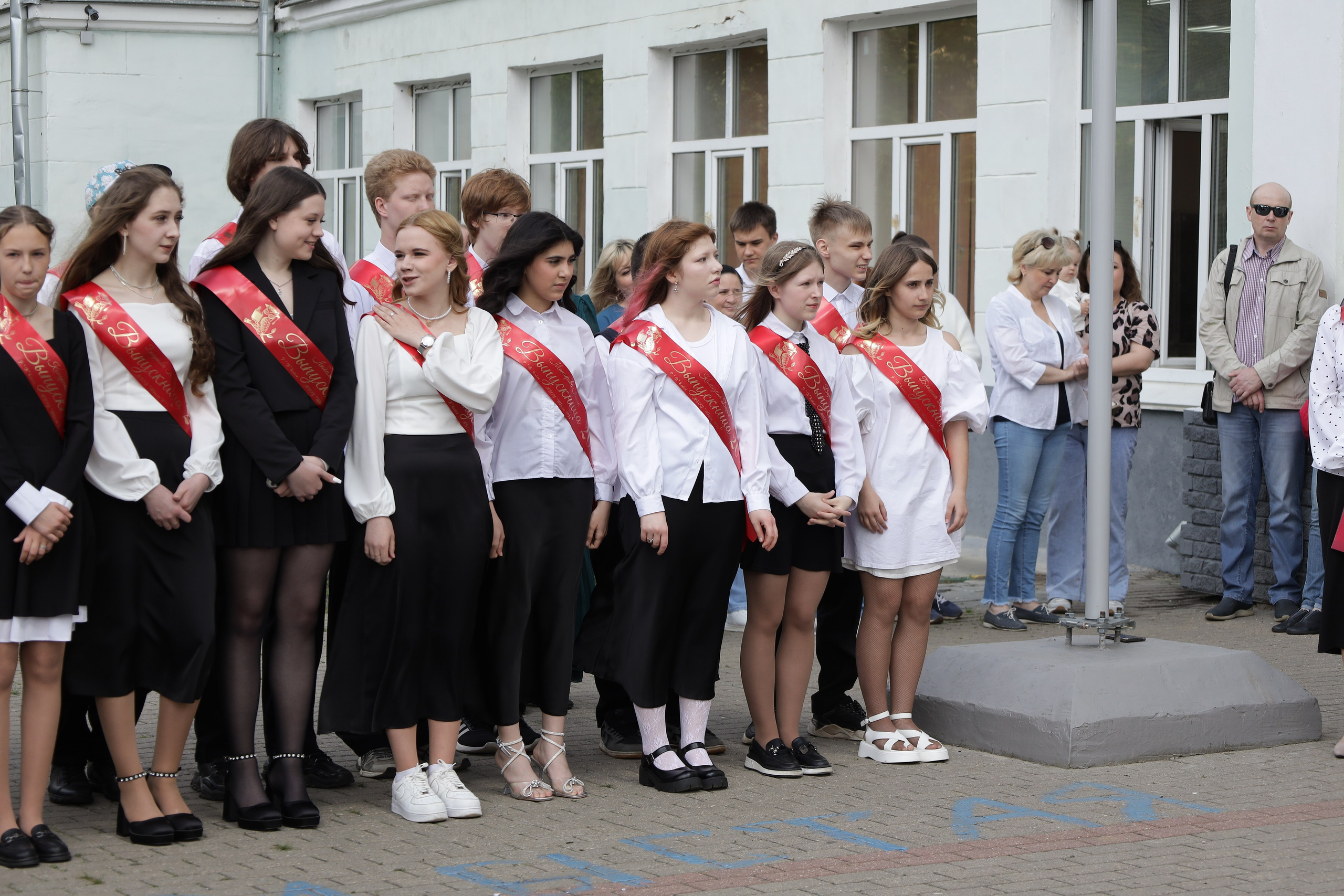 Последний звонок. Фотограф Надршина Лилия