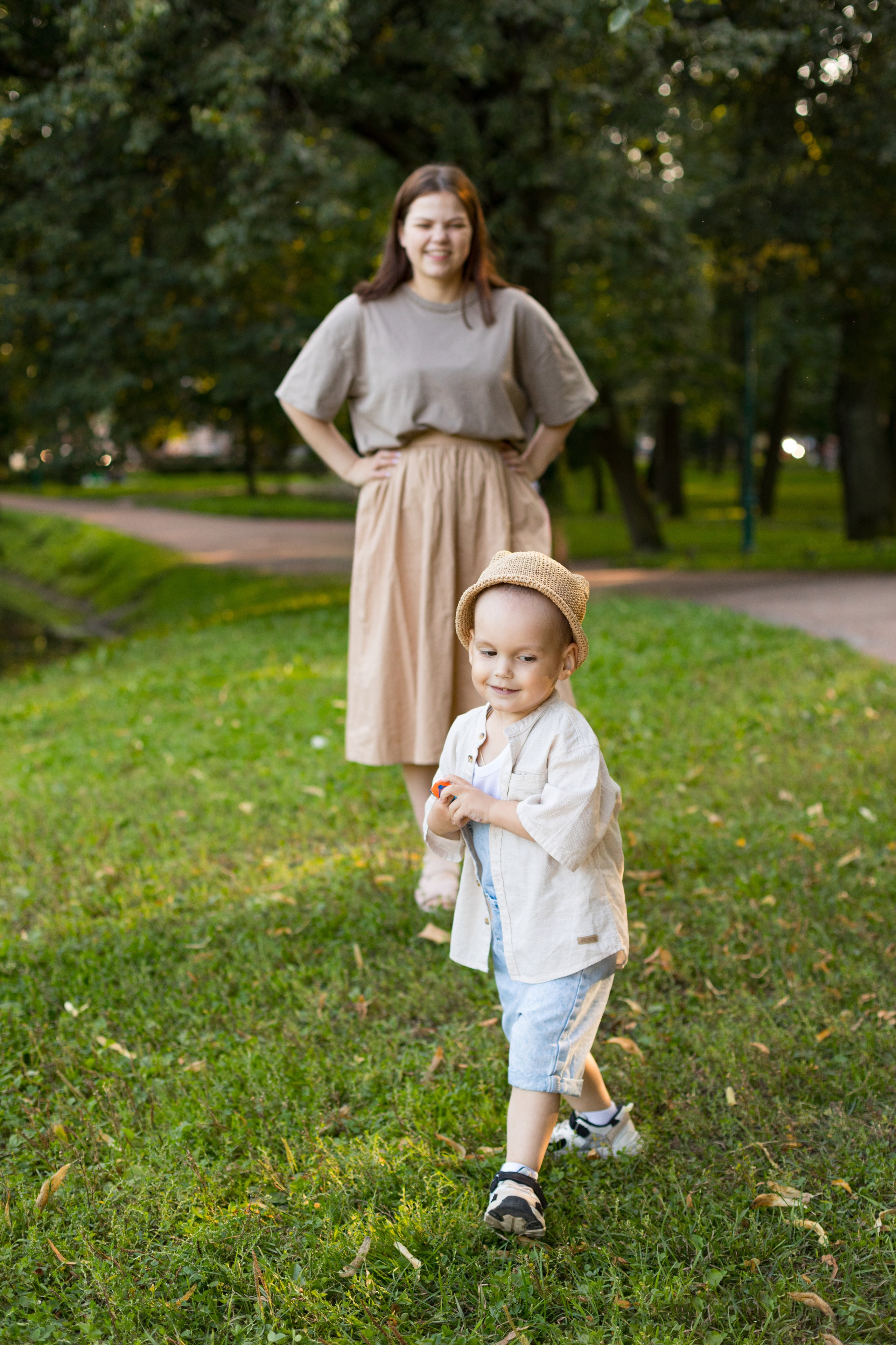 Летняя семейная фотопрогулка в Таврическом саду. Детский и контент фотограф Надя Волкова Санкт-Петербург