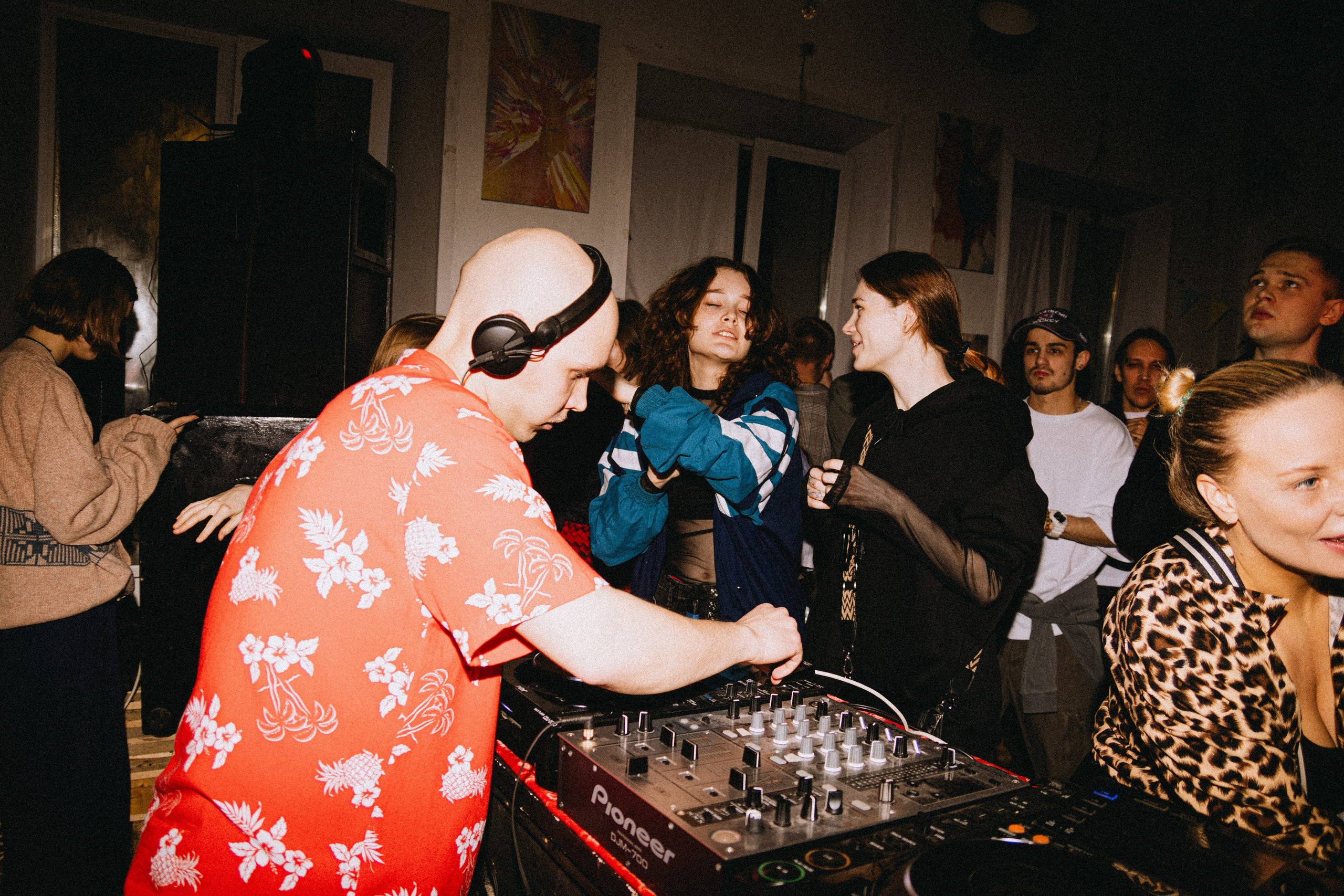 Тусовки. Фотограф Егор Огородов