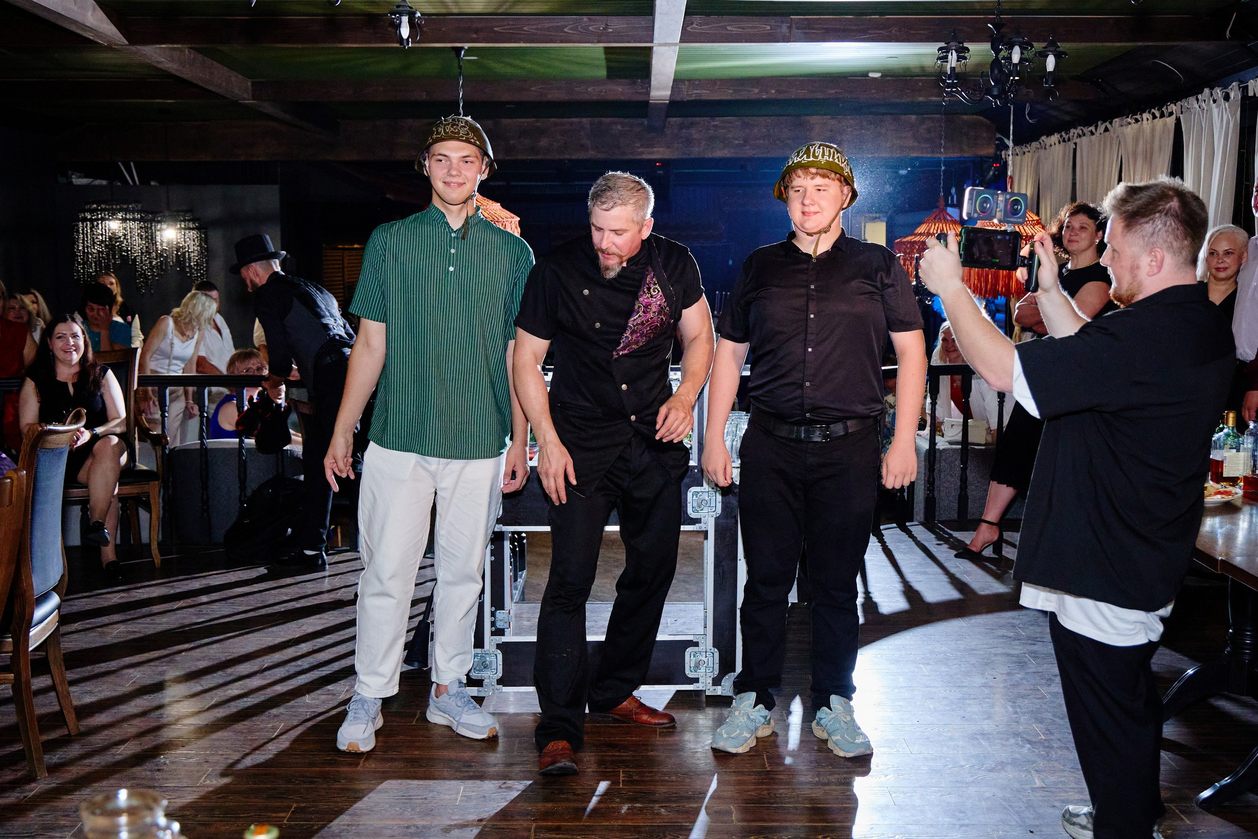 Выпускной 35 Сош. Фотограф Выпускные альбомы Таганрог Сергей Коробченко