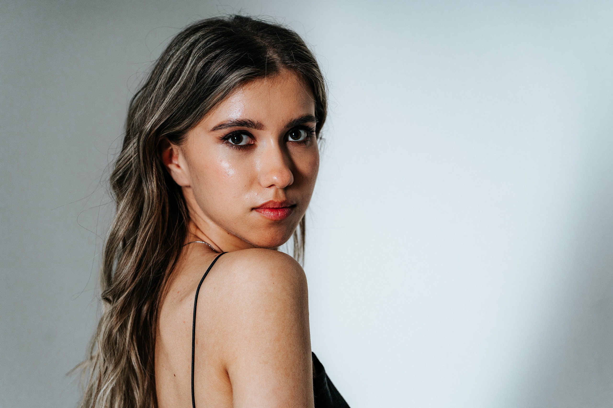 Вероника (фотосессия студия). Свадебный и семейный фотограф в Москве Софья Алмостова