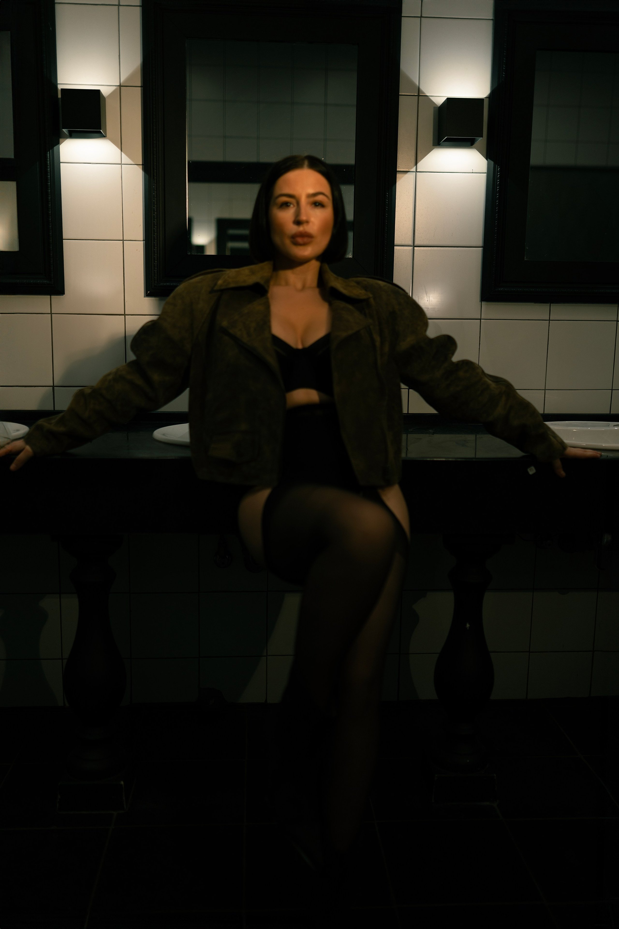 Индивидуальные глянцевые фотосессии под ключ в Москве. Полный цикл: макияж, образ, локация, ретушь. Для девушек 25–40, ценящих стиль, комфорт и эффект «как с обложки журнала».