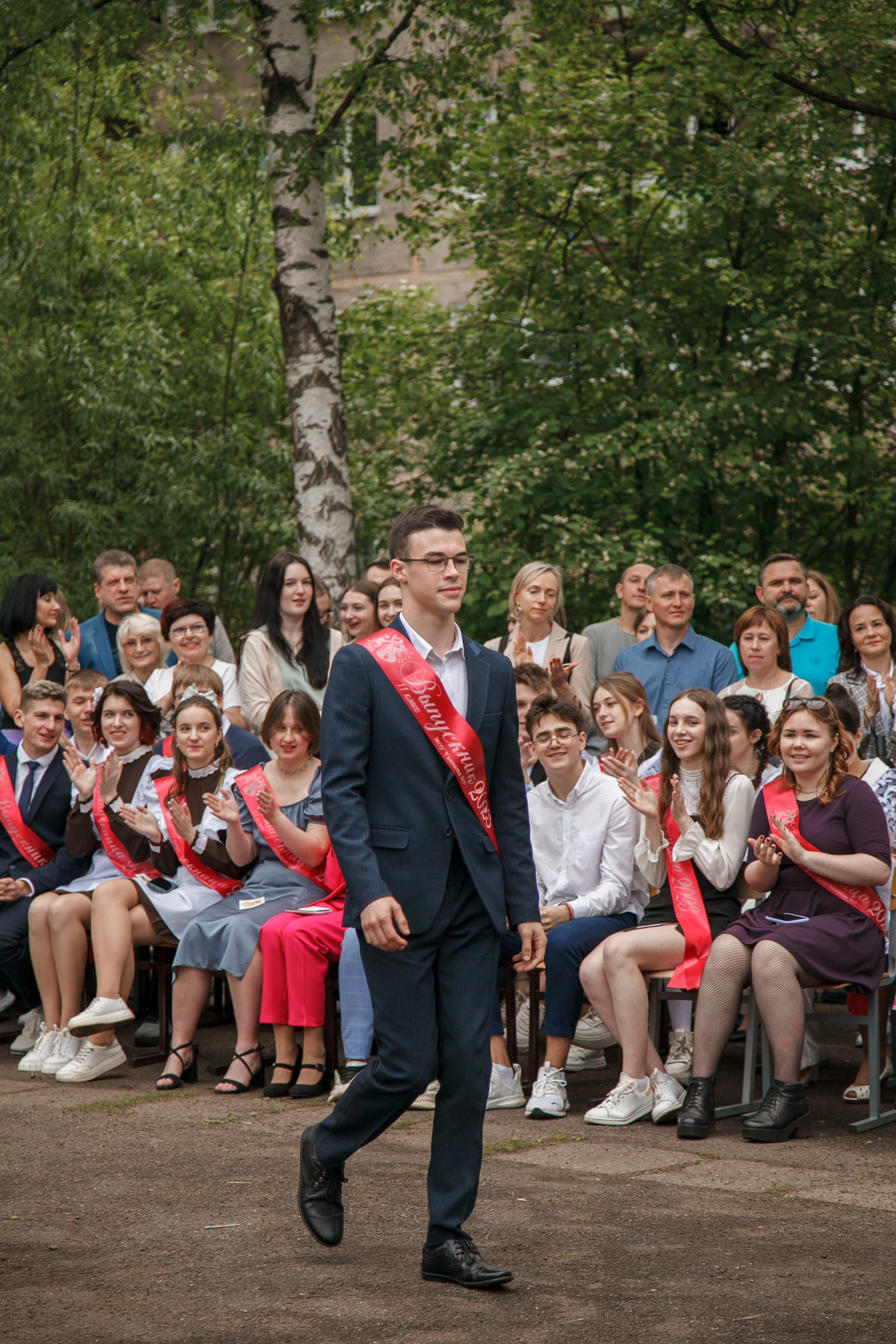 Последний звонок. Ирина Коновалова школьный фотограф. Выпускные альбомы Ярославль