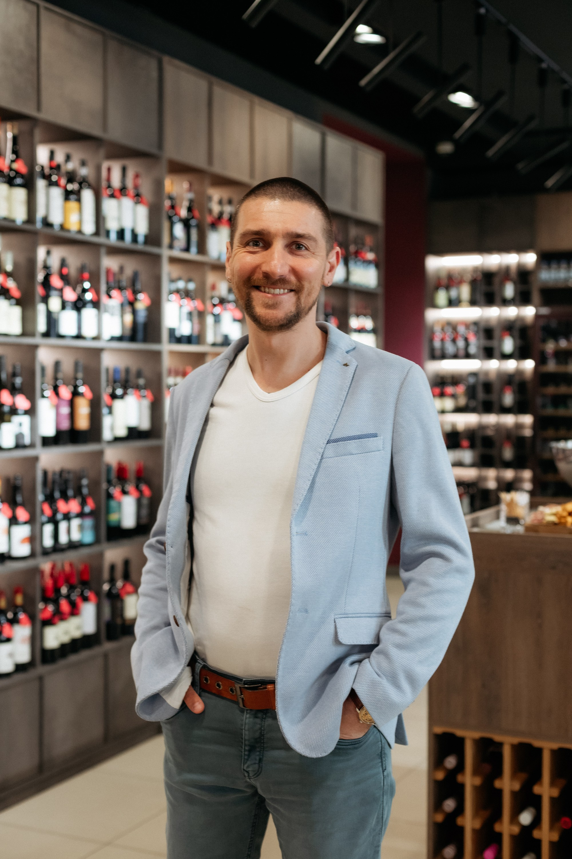 BY SIMPLE ВИНОТЕКА — ОТКРЫТИЕ. СВОИ. ФОТООТЧЕТЫ-СОБЫТИЯ-МЕСТА