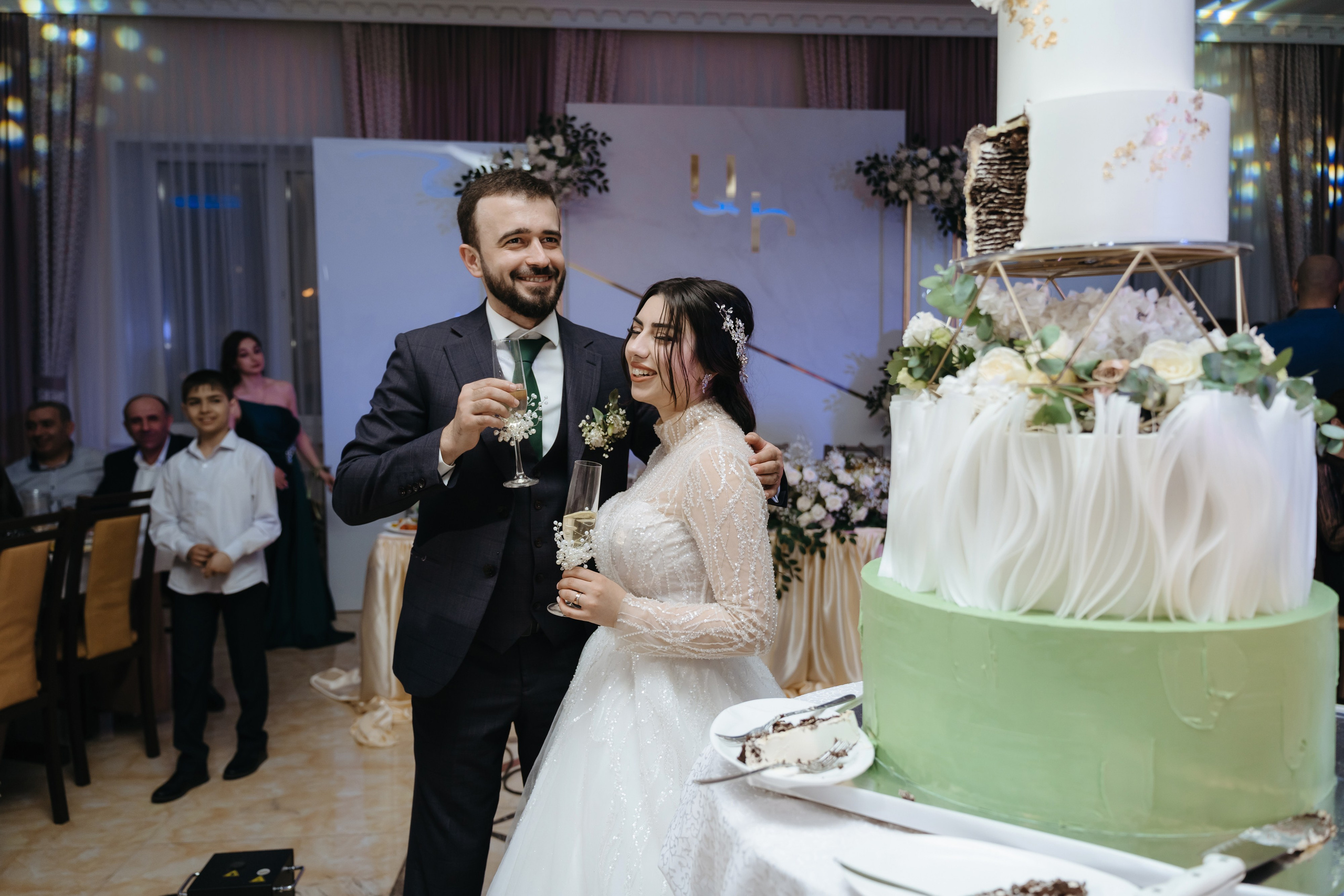 Арман и Ина. Свадебный фотограф Красноярск Вязьминова Мария