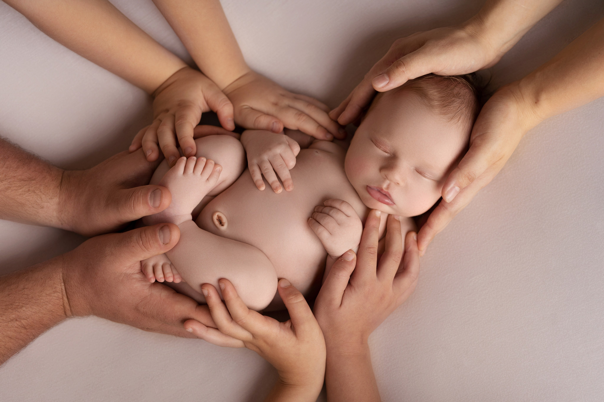 Фотограф новорожденных | Екатерина | Портфолио и цены | Съемка в студии и дома. Фотограф уникального направления ньюборн в Москве Екатерина Буценина