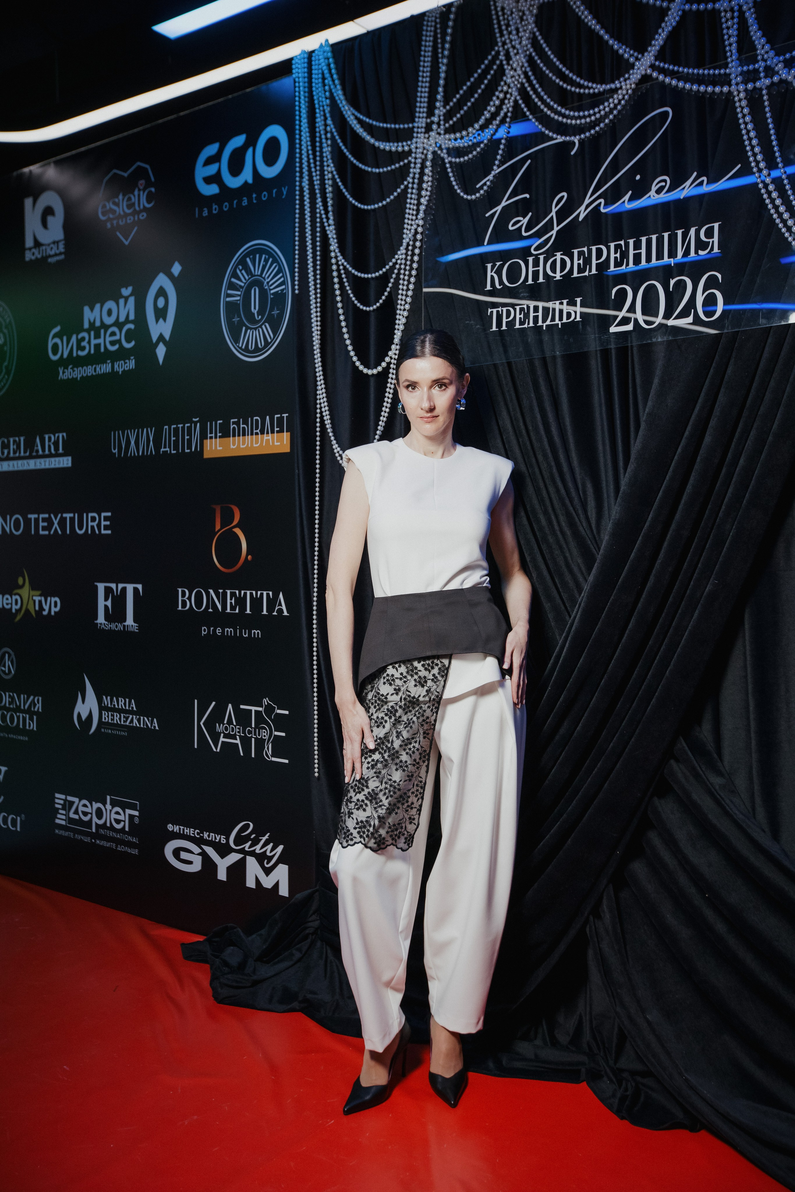 ФЭШН КОНФА. СВОИ. ФОТООТЧЕТЫ-СОБЫТИЯ-МЕСТА