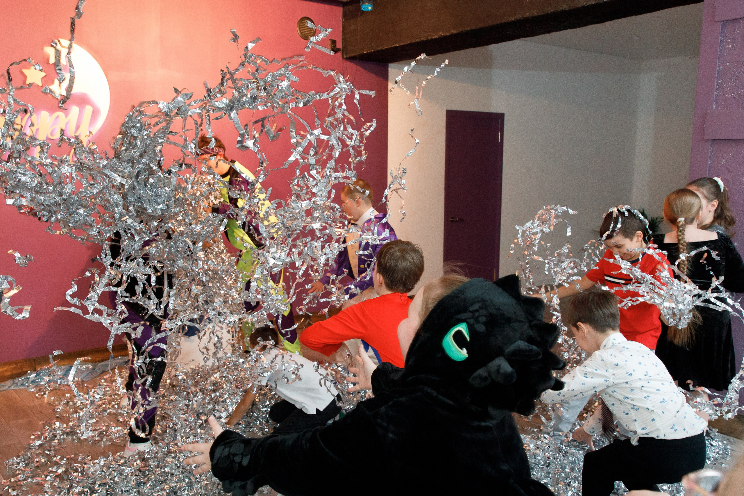 Школа «Кристалл» | Новогодняя программа. Свадебный, семейный и школьный фотограф в Сызрани Максим Баталов