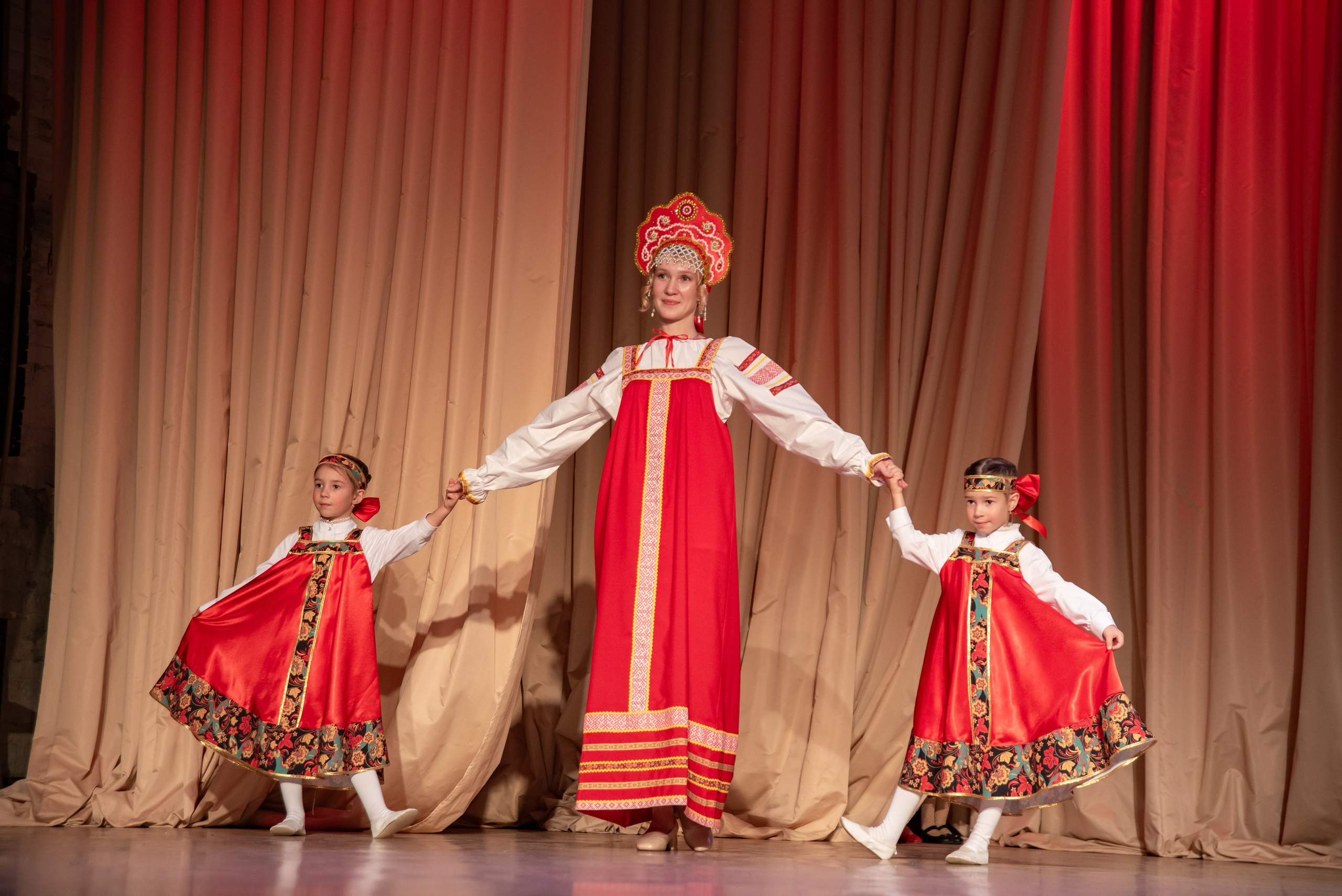 Репортажная съёмка концерта. Фотограф Макс Огурцов в Нижнем Новгороде