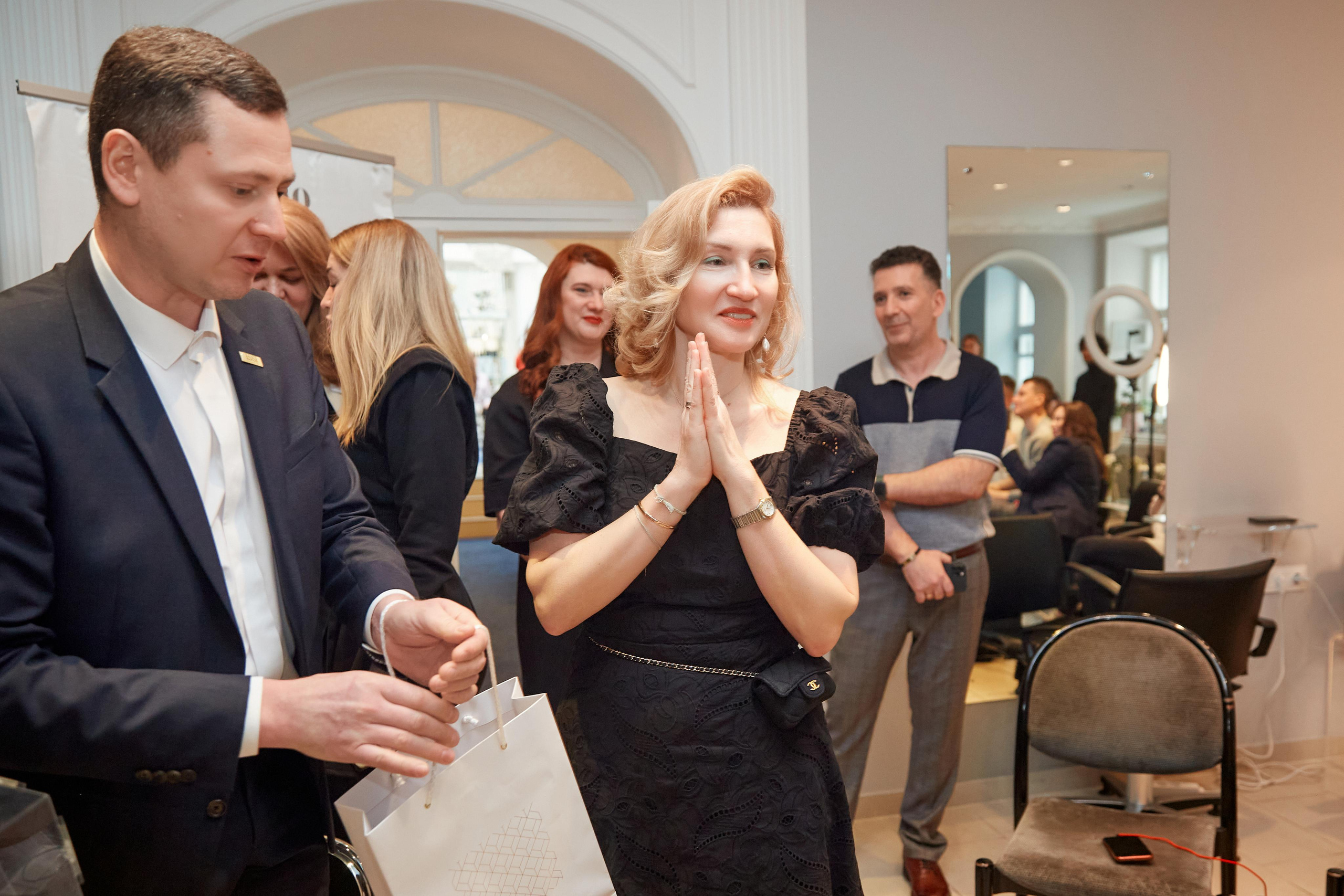 Dr.Sorbie в салоне Долорес. Фотограф ваших самых ярких событий в Москве и СПБ. Збронская Юлия