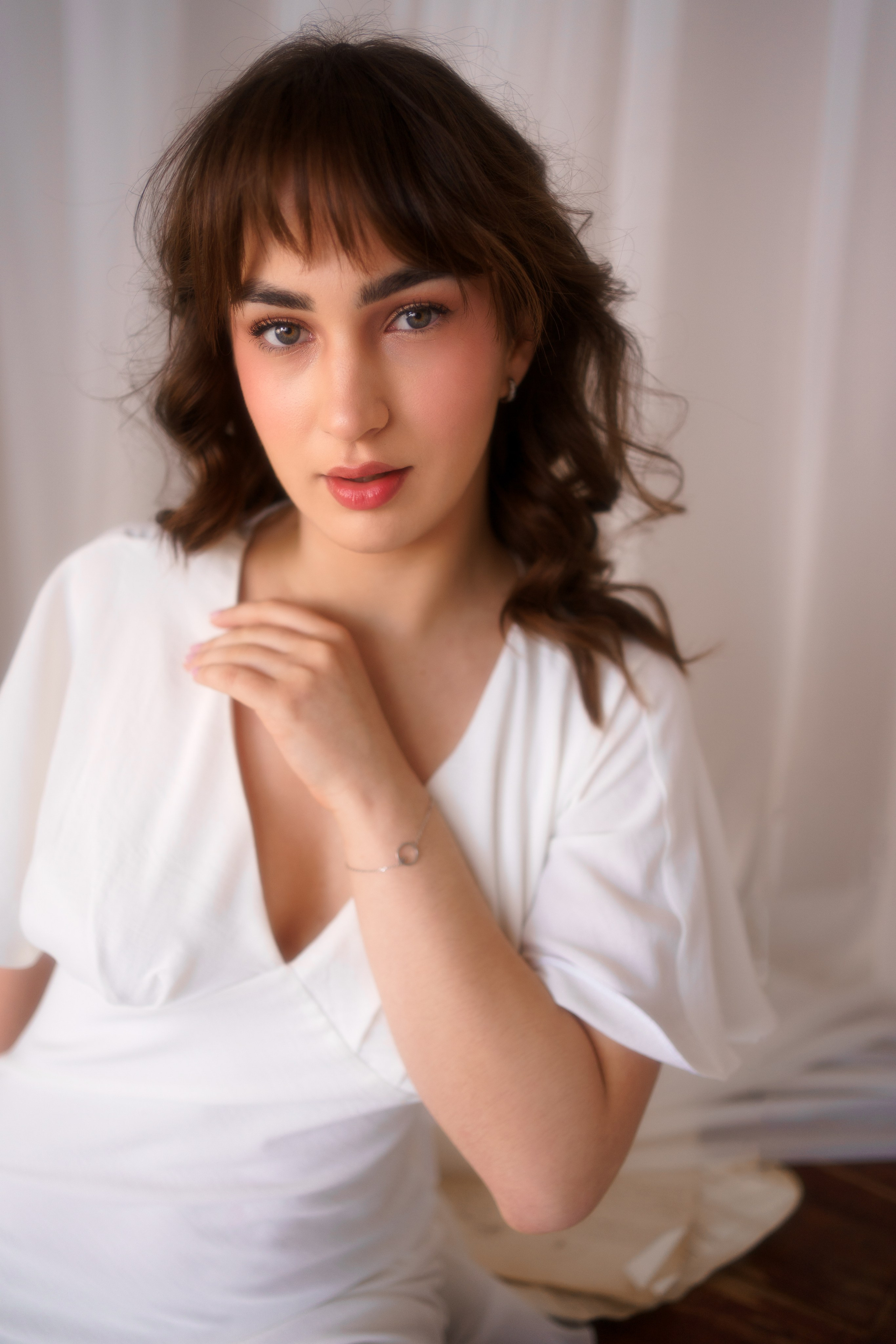 Нежнейшая весенняя серия с актрисой Софией Цымбал. Портретный фотограф в Казани, Красной Поляне и Сочи Анна Кузнецова