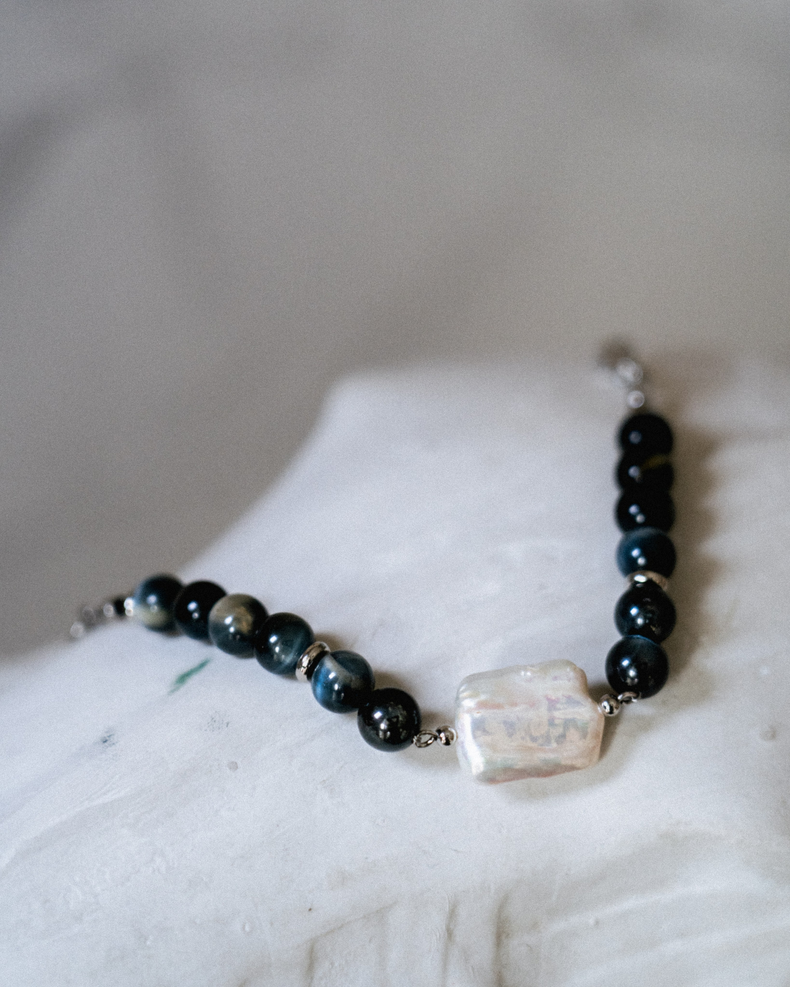 Браслеты. Портретный фотограф в Сургуте