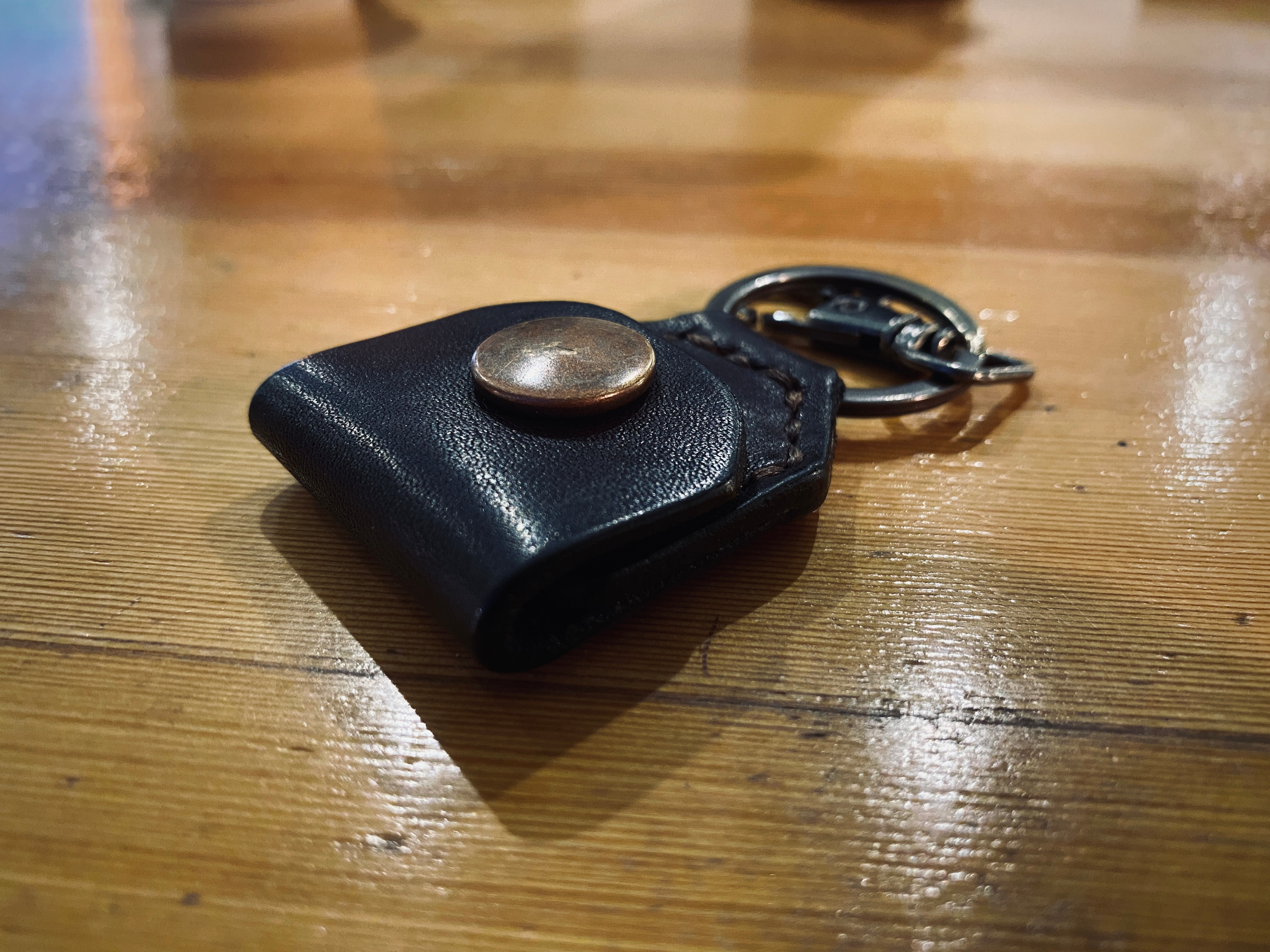 Чехол для медиаторов \ SD-кард из коричневой 2 мм юфти с матовым финишем. 