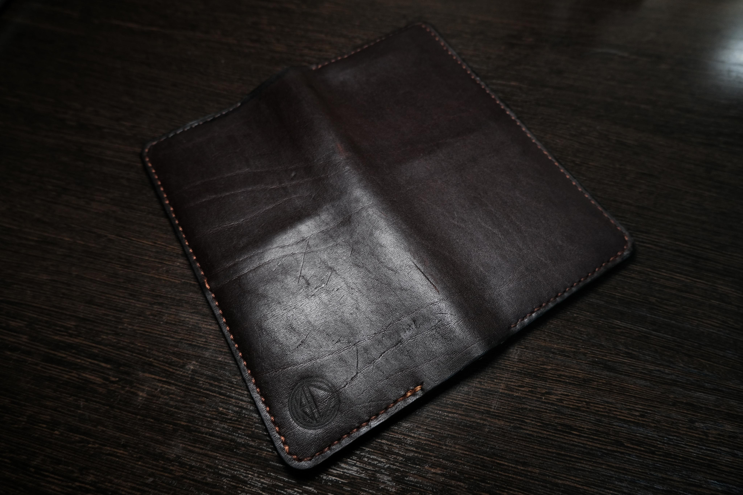 Портмоне из коричневой 2 мм юфти. 