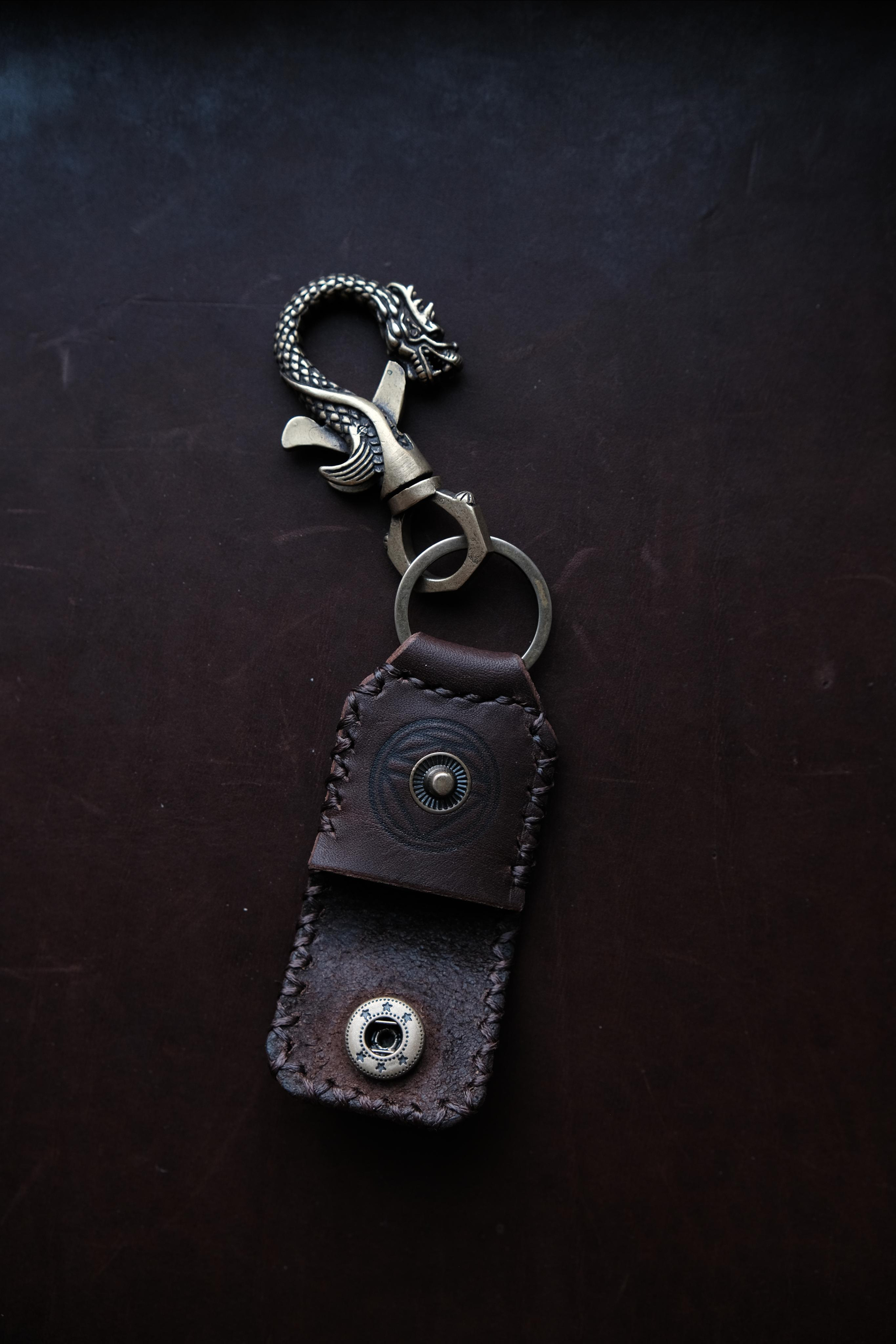 Чехол для медиаторов \ SD-кард из коричневой 2 мм юфти. 