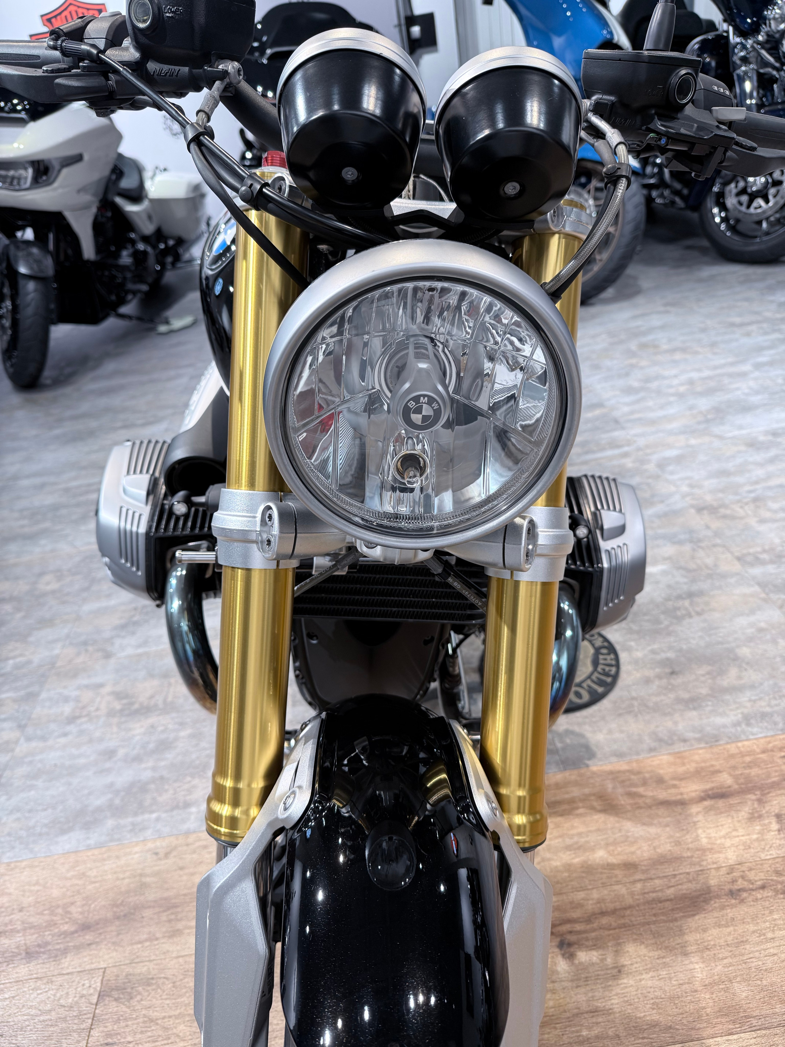 2017 BMW R Nine T Black Storm (VIN *WB10*2681). Hello Davidson, Москва. Только хорошие мотоциклы…