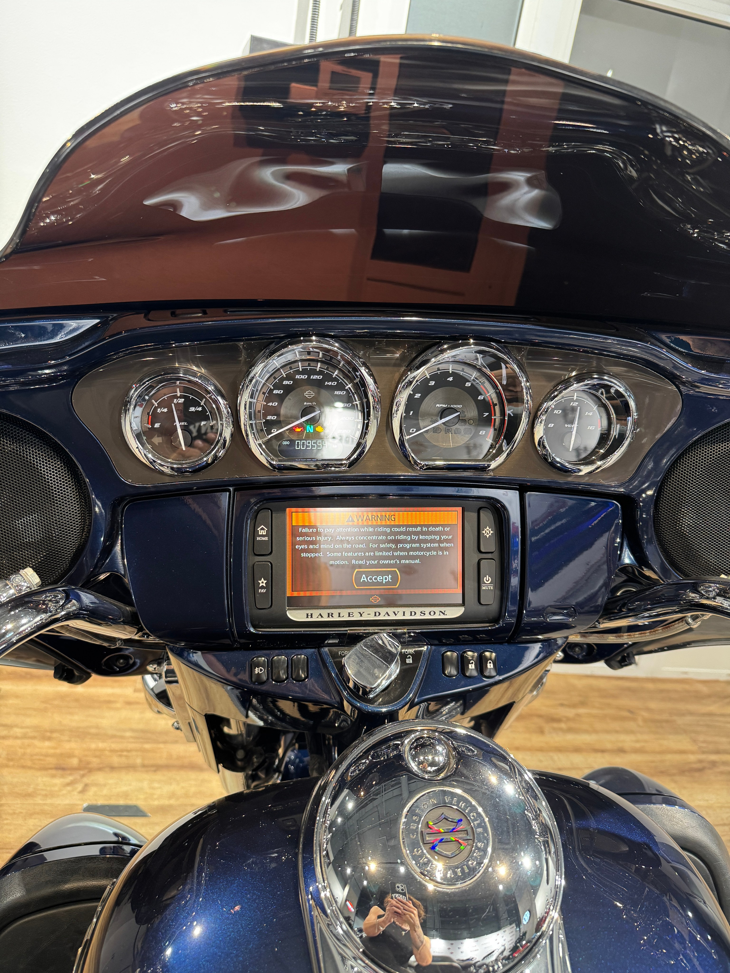 Мотоциклы Harley-Davidson 2018 HD CVO Ultra Limited 115 (Touring)  — купить мотоцикл. Hello Davidson, Москва. Только хорошие мотоциклы…