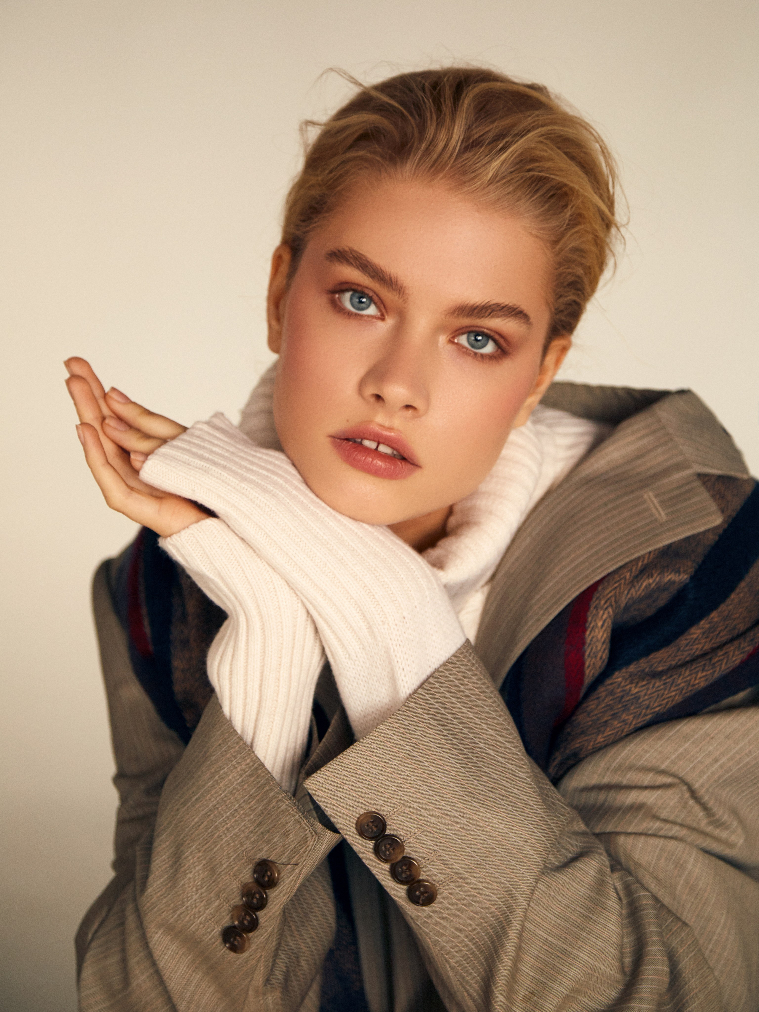 L'Officiel Lithuania. Профессиональный фотограф Федотова Арина