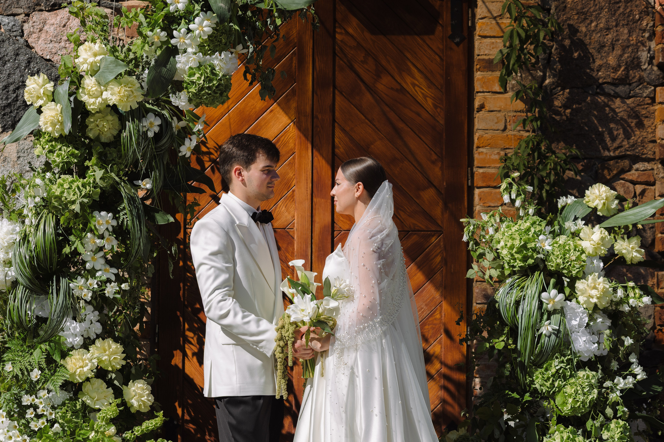 Свадебная фотосъемка в «Двор Стайки»