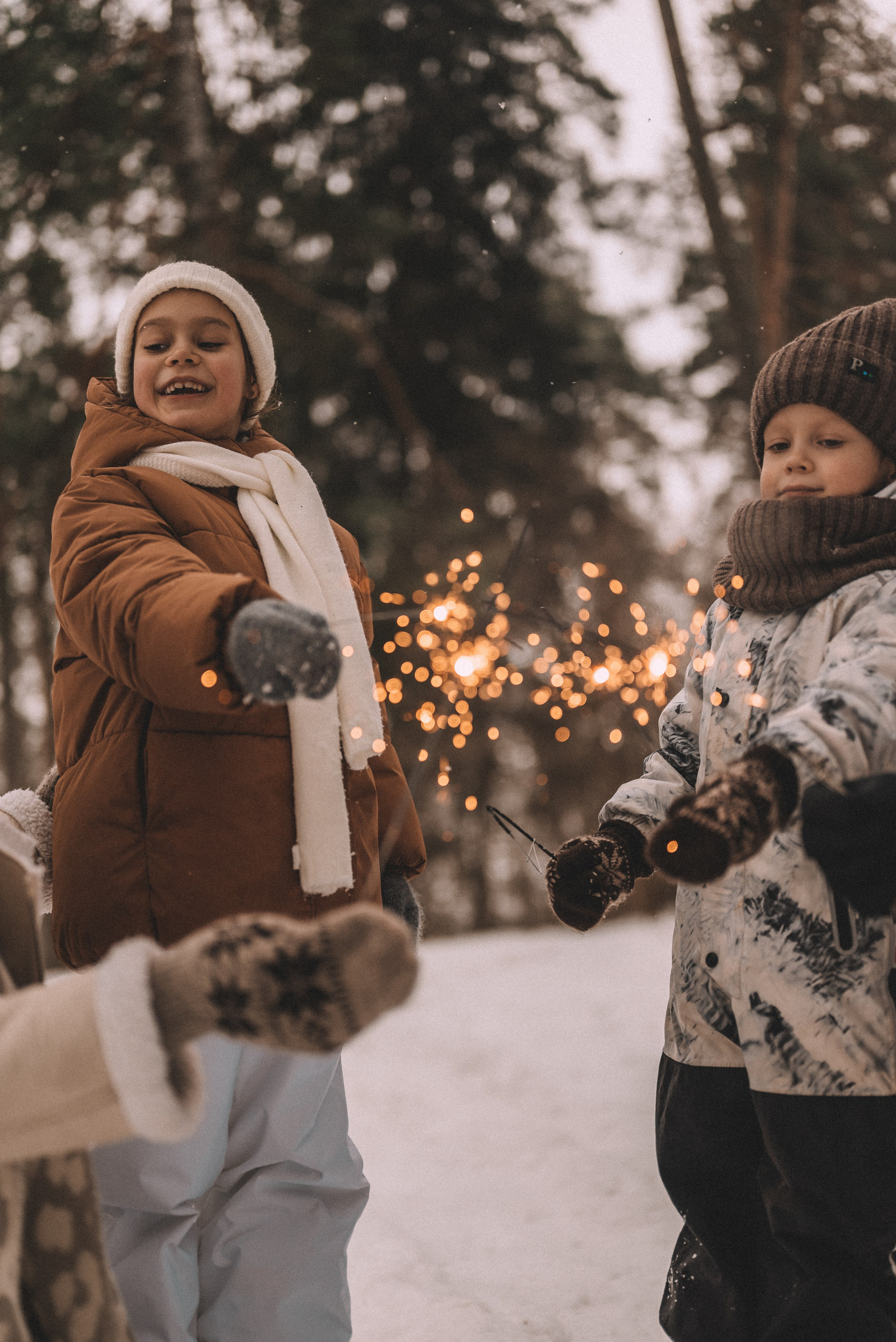 Сергей и Наталья с Ксюшей и Максимом. Фотограф Кристина Пархоменко