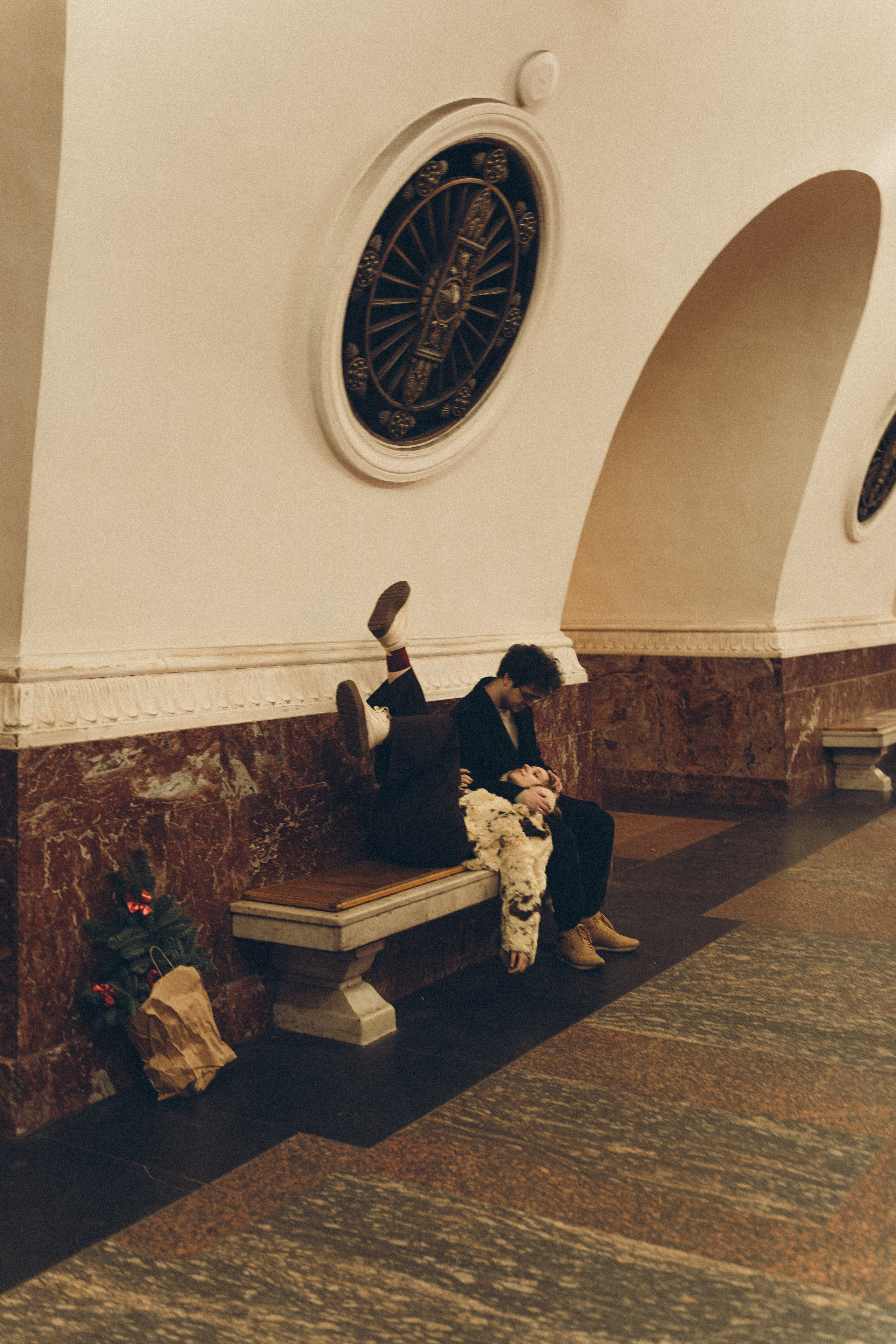 НОВОГОДНЯЯ ФОТОСЕСИИЯ ПАРЫ В МЕТРО ЛЮБОВЬ. Профессиональный фотограф, Санкт-Петербург — Виктория Богомолова