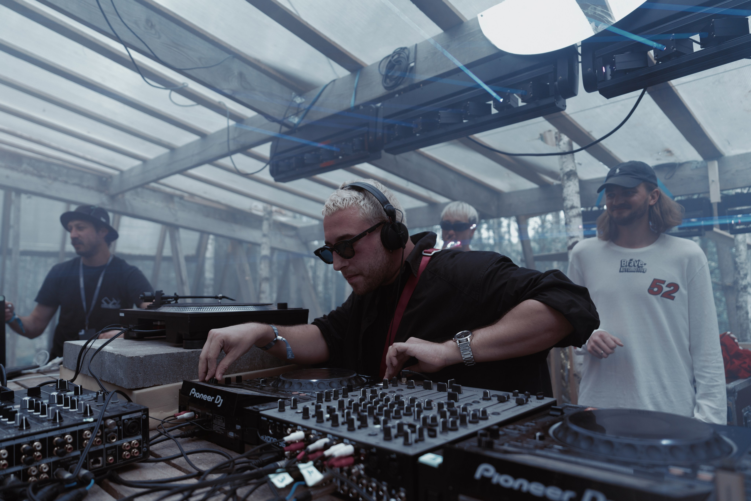 Signal 2024. @tomrus: Рустам Шагиморданов — фотограф