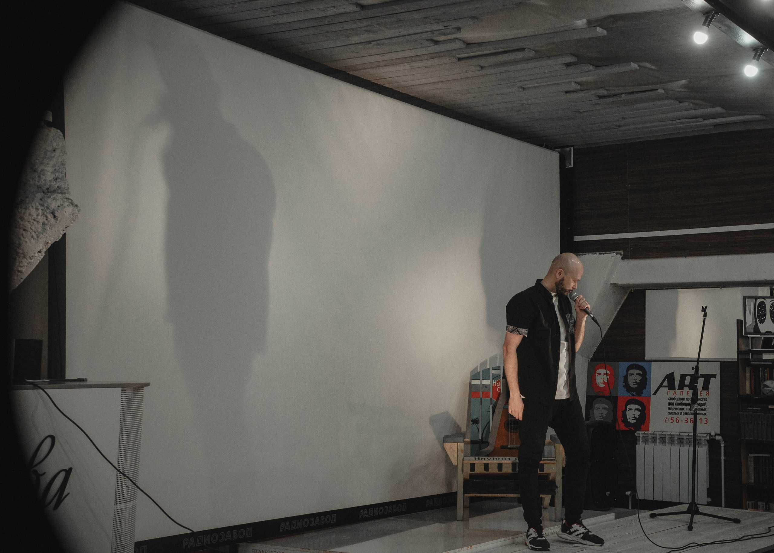 Арт-галерея «Che Guevara». Кир Анисин. Режиссер & фотограф