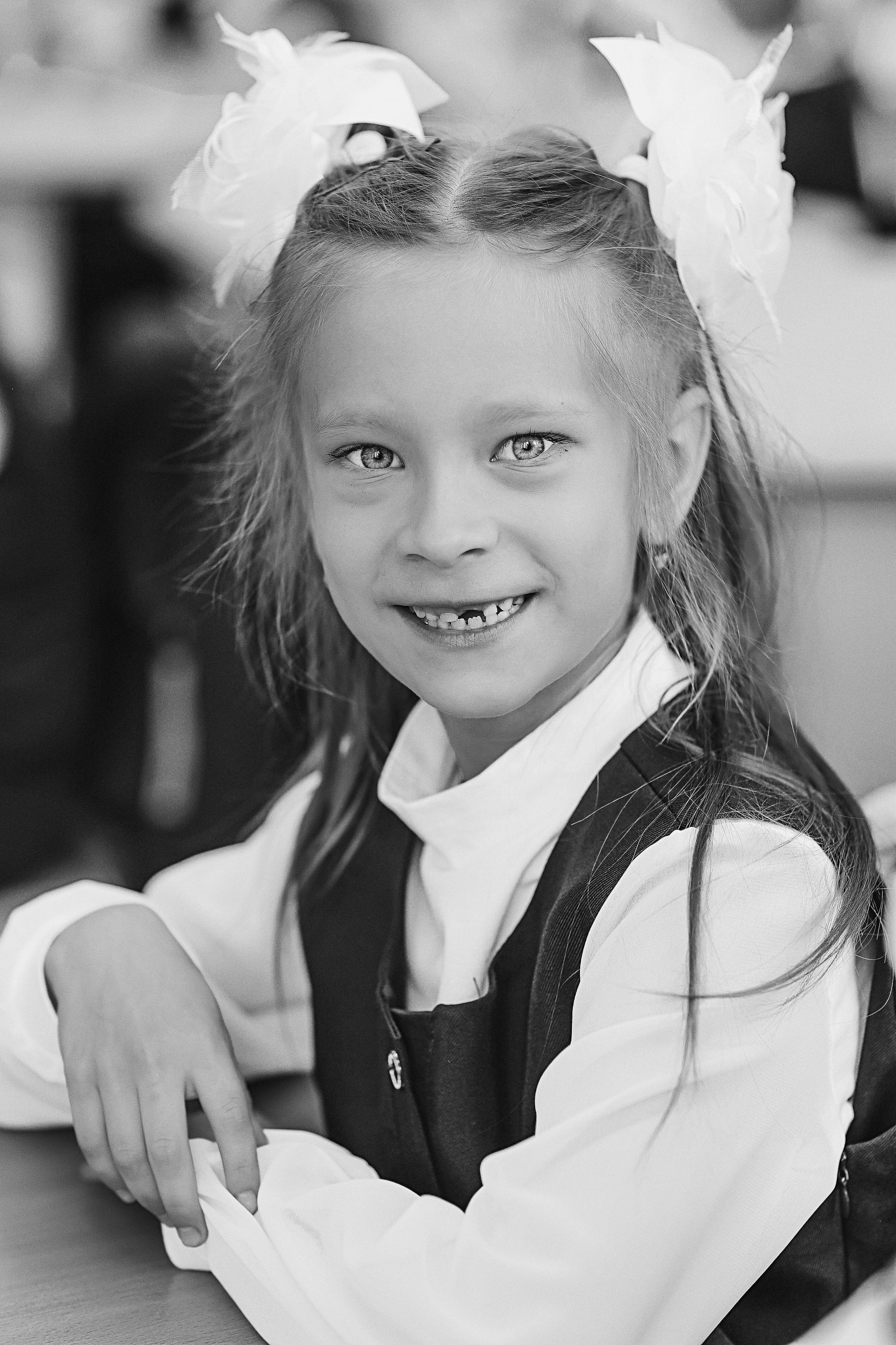 1 сентября линейка+кл час+портреты. Семейный фотограф Тюмень, фотограф на роды Салмина Мария