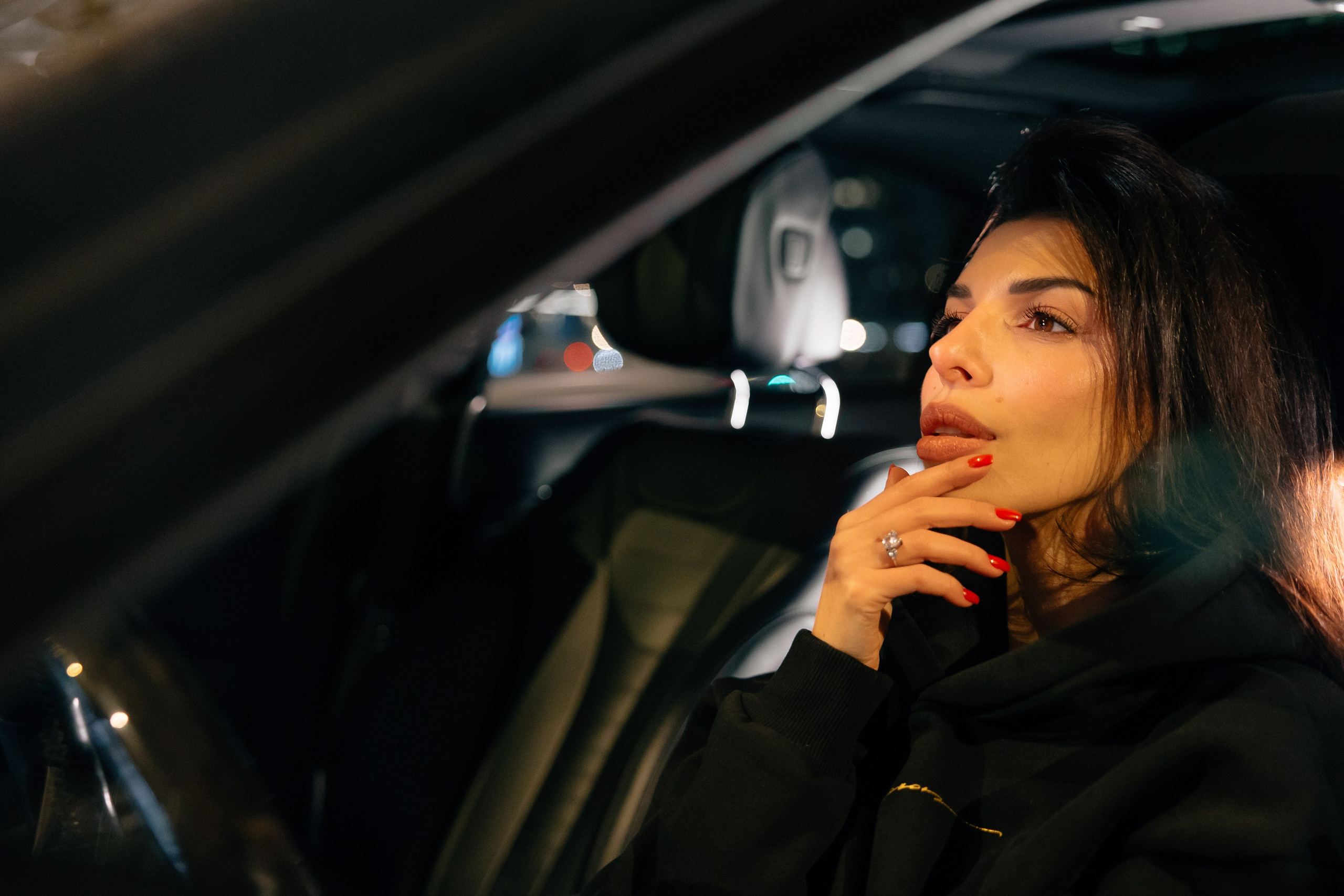 МАРИНА. Я фотограф из Москвы к Вашим услугам