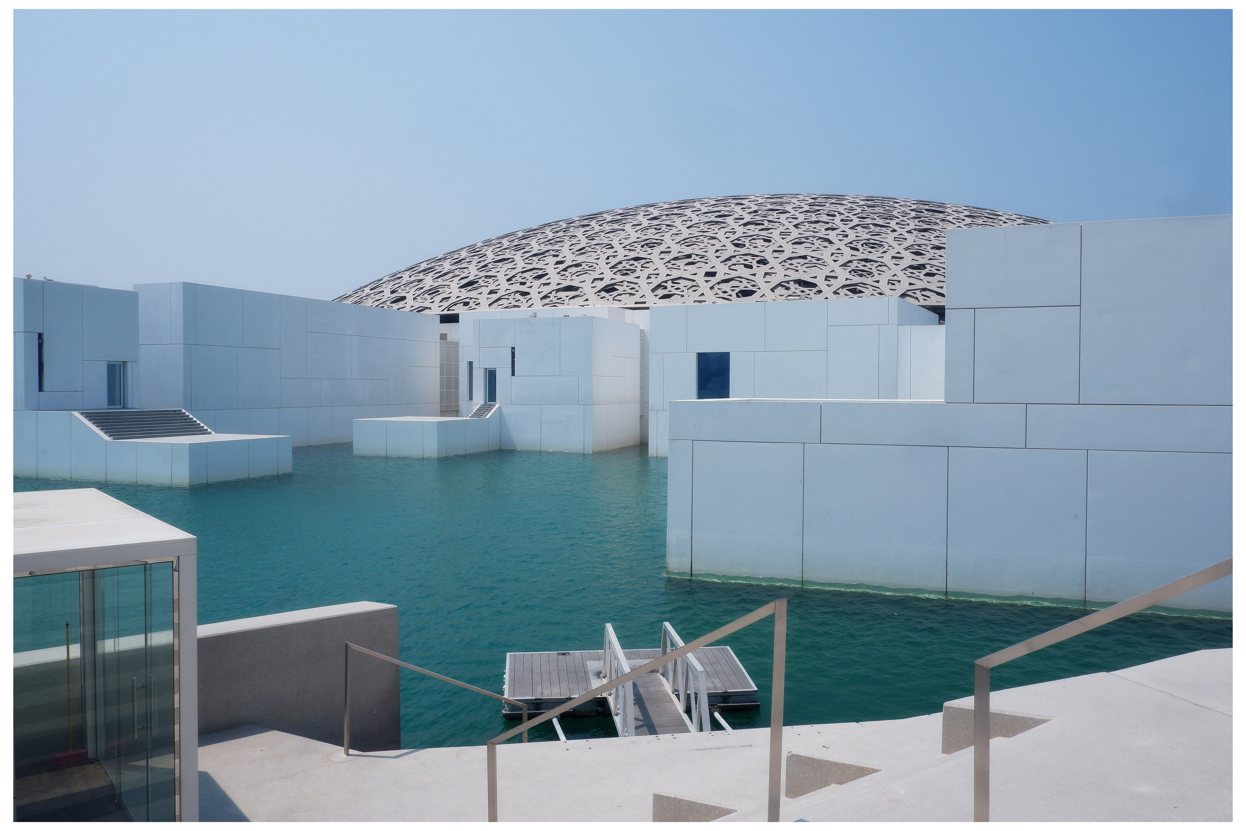 UAE. ANNA — PHOTOGRAPHER