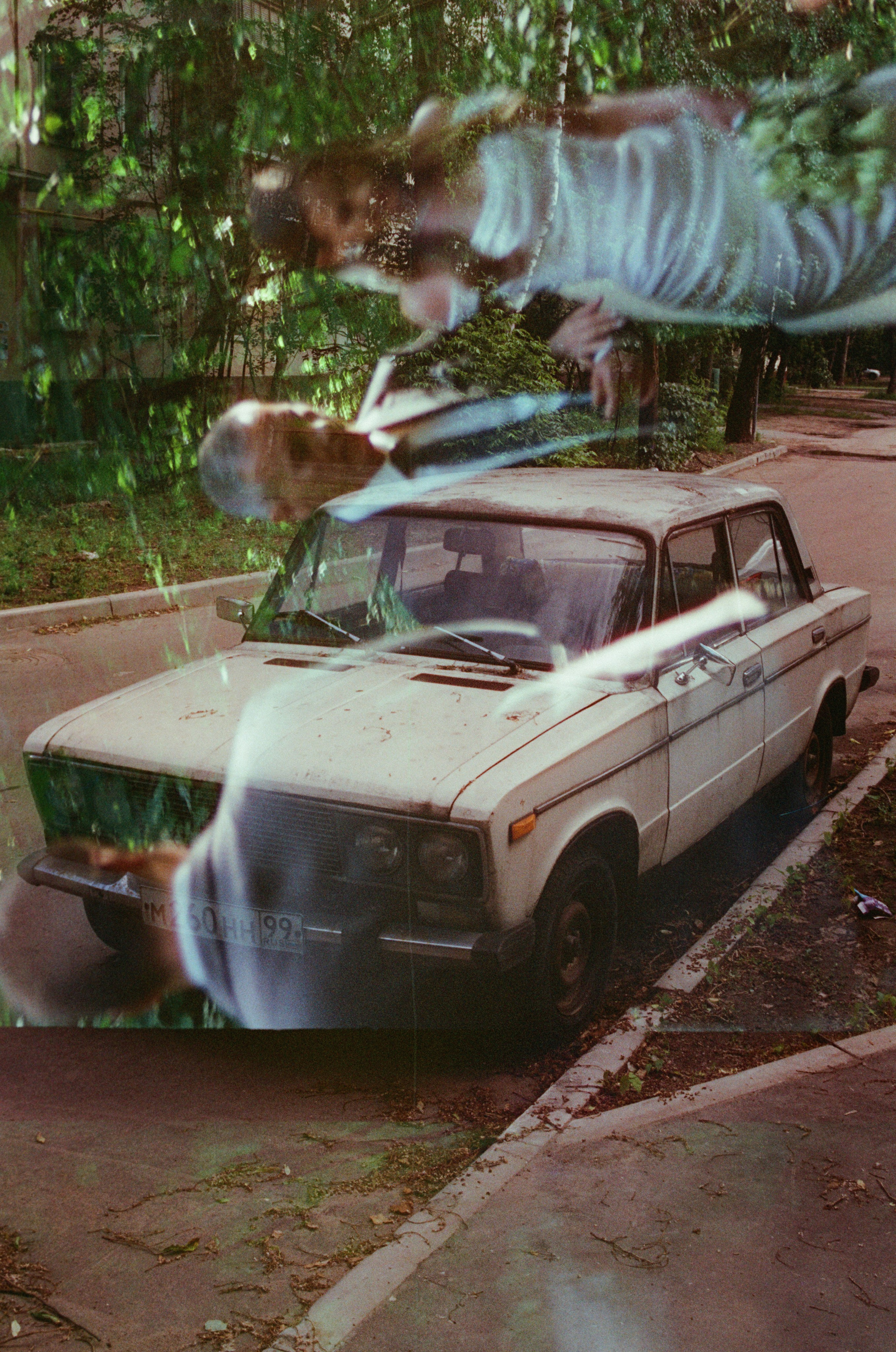 CARS. ANNA — PHOTOGRAPHER