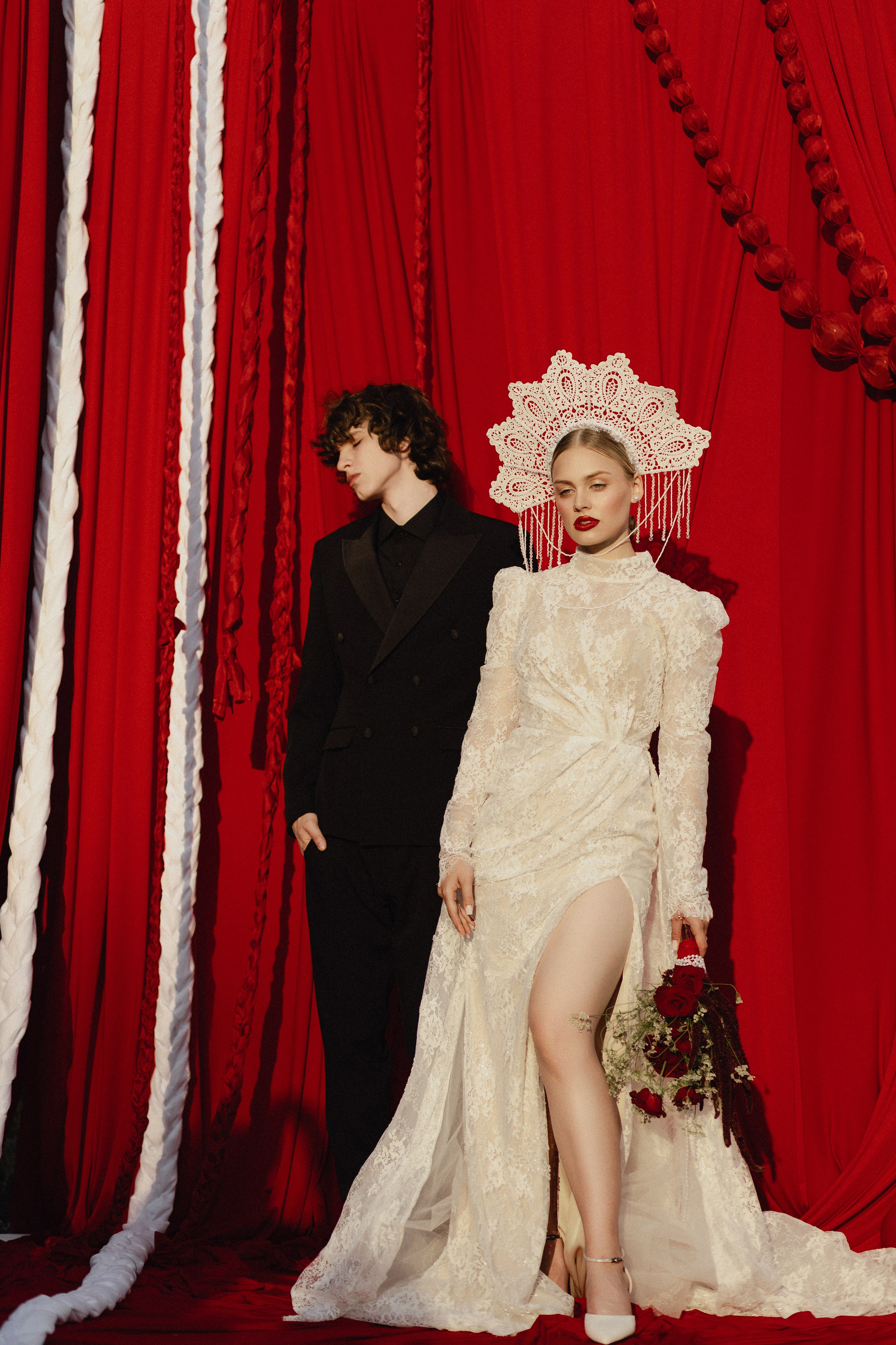 Красивые женские фотосессии: стильные портреты, нежные образы, естественная красота. Фотограф для девушек в Краснодаре. Уникальная атмосфера, грамотный свет, комфортная съёмка, профессиональная ретушь для вашего идеального результата.