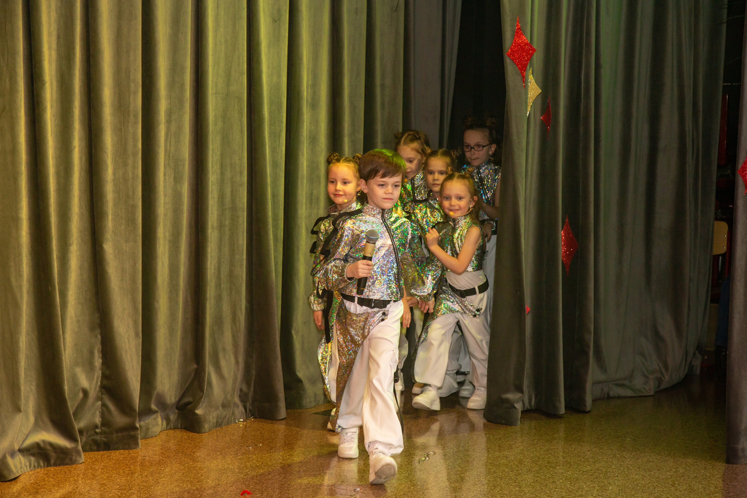 Репортажная съёмка для Домисольки на новый год. «Студия DRONAVT`s» — видеосъёмка и фотография г. Москва