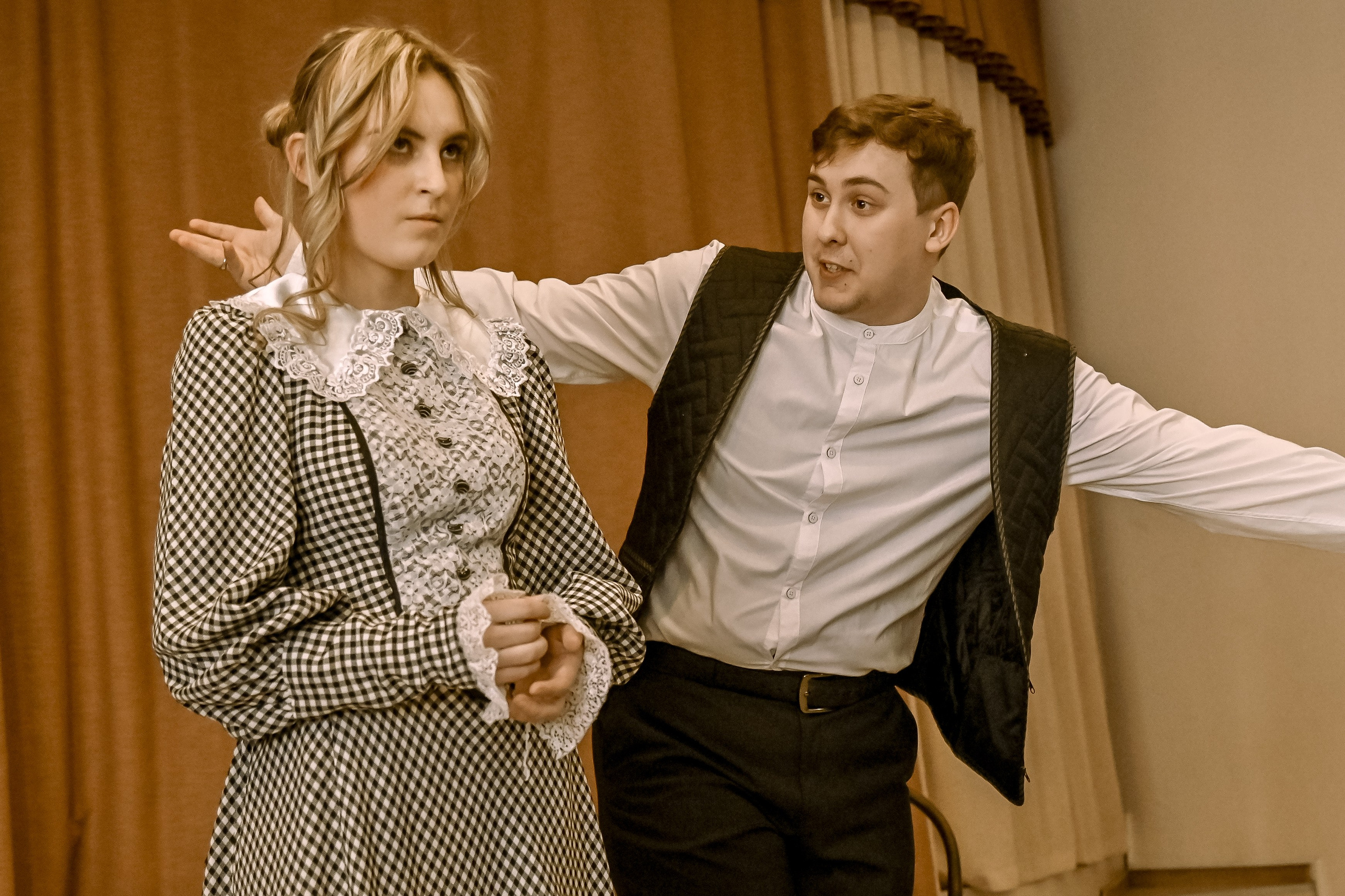 «Женитьба Белугина». Режиссёр Сергей Ермаков. Репортажный профессиональный фотограф-любитель