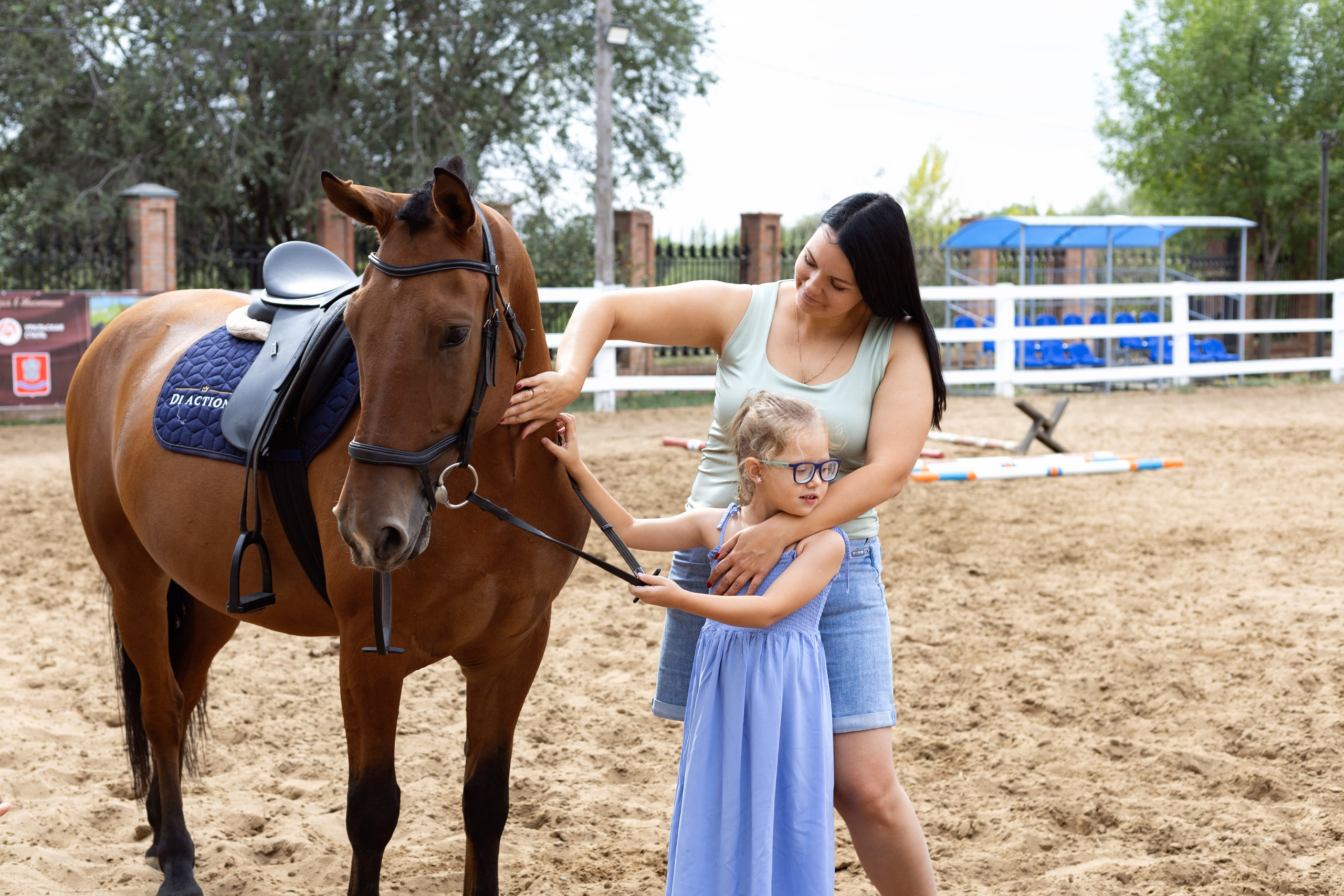 Лера в Конно-спортивном клубе. Женский фотограф в Орске Новотроицке Динара Долганова