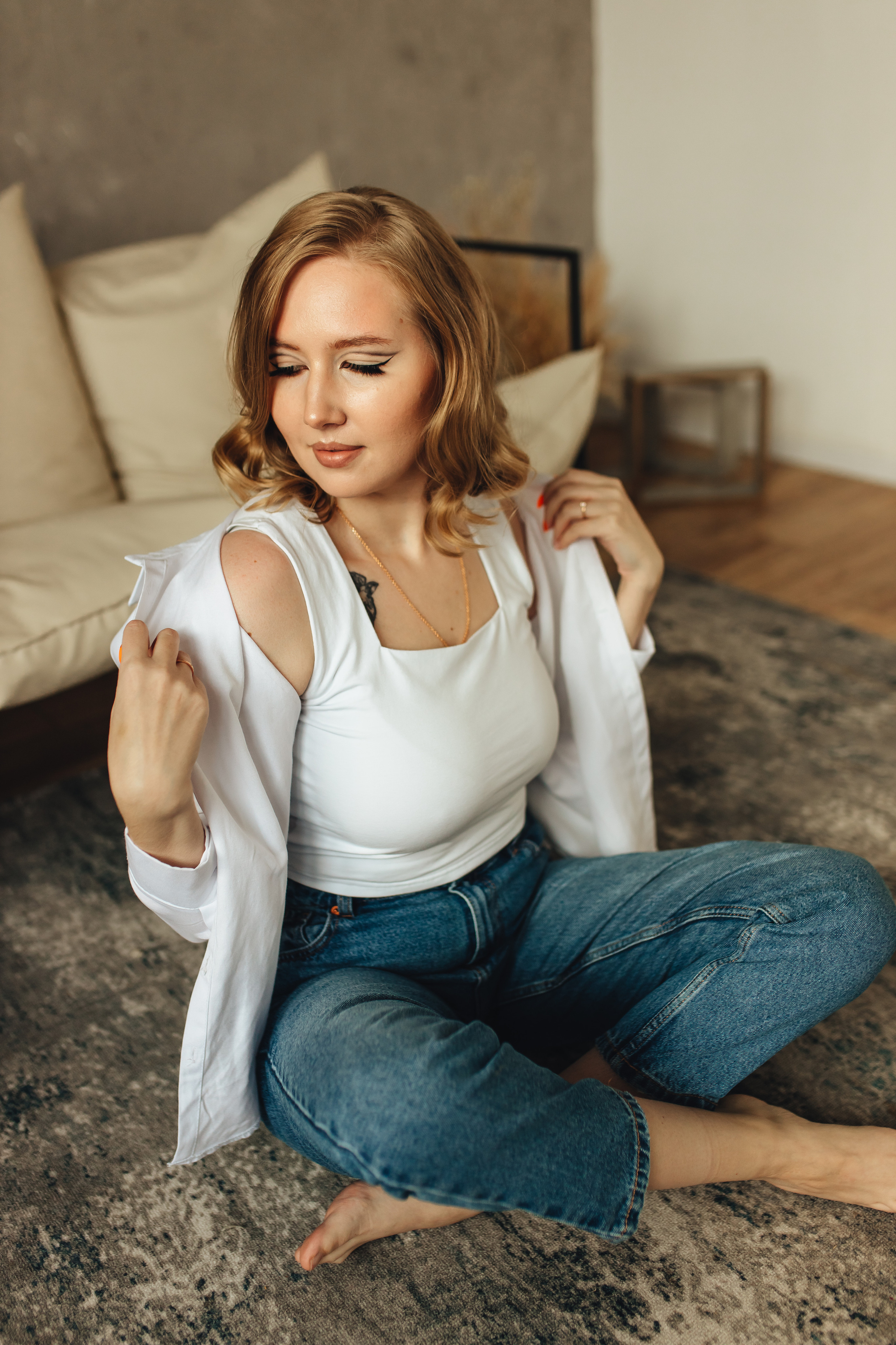 Настя в зале Модерн. Свадебный и семейный фотограф в Туле и области Маша Костина