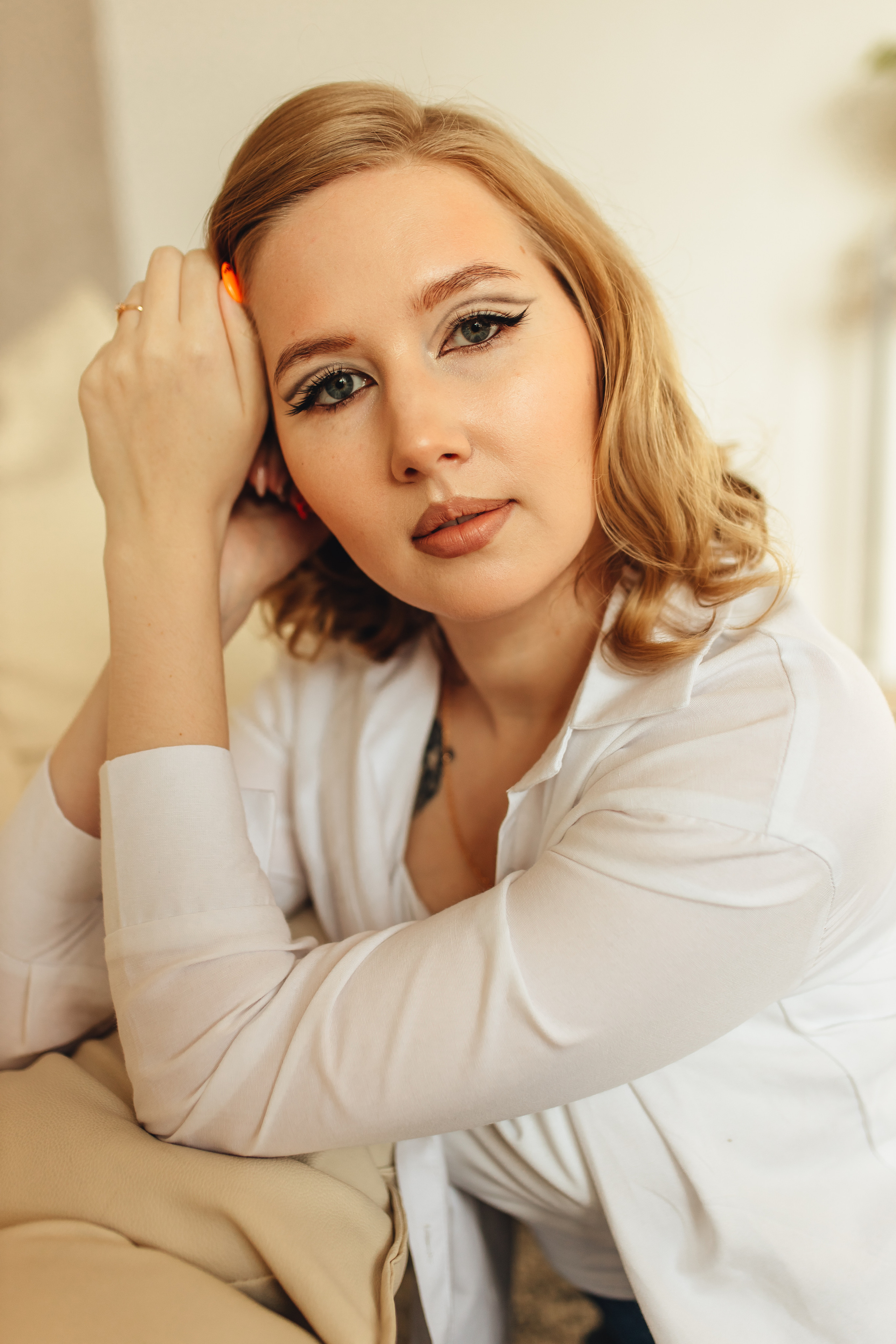 Настя в зале Модерн. Свадебный и семейный фотограф в Туле и области Маша Костина