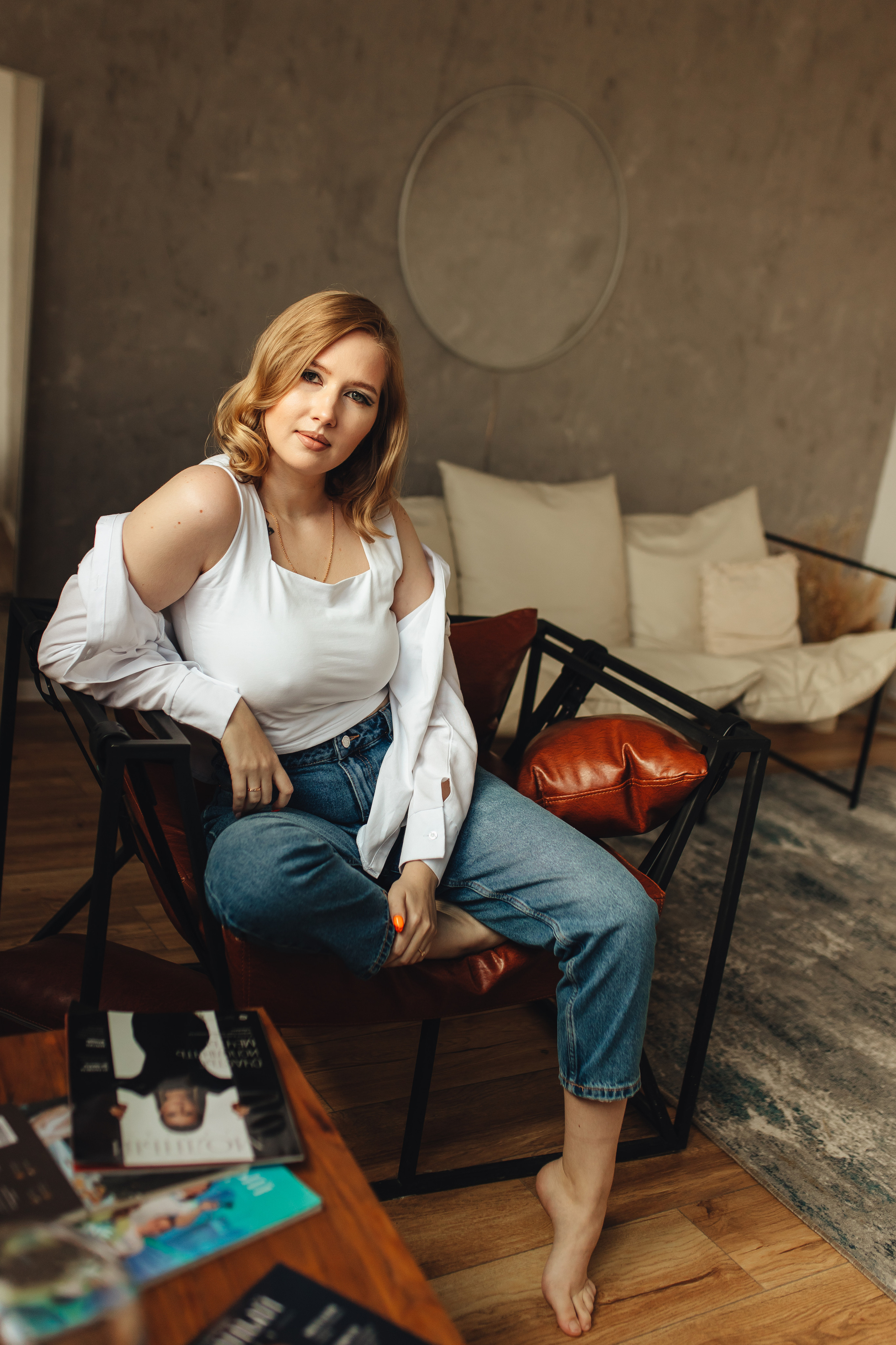 Настя в зале Модерн. Свадебный и семейный фотограф в Туле и области Маша Костина