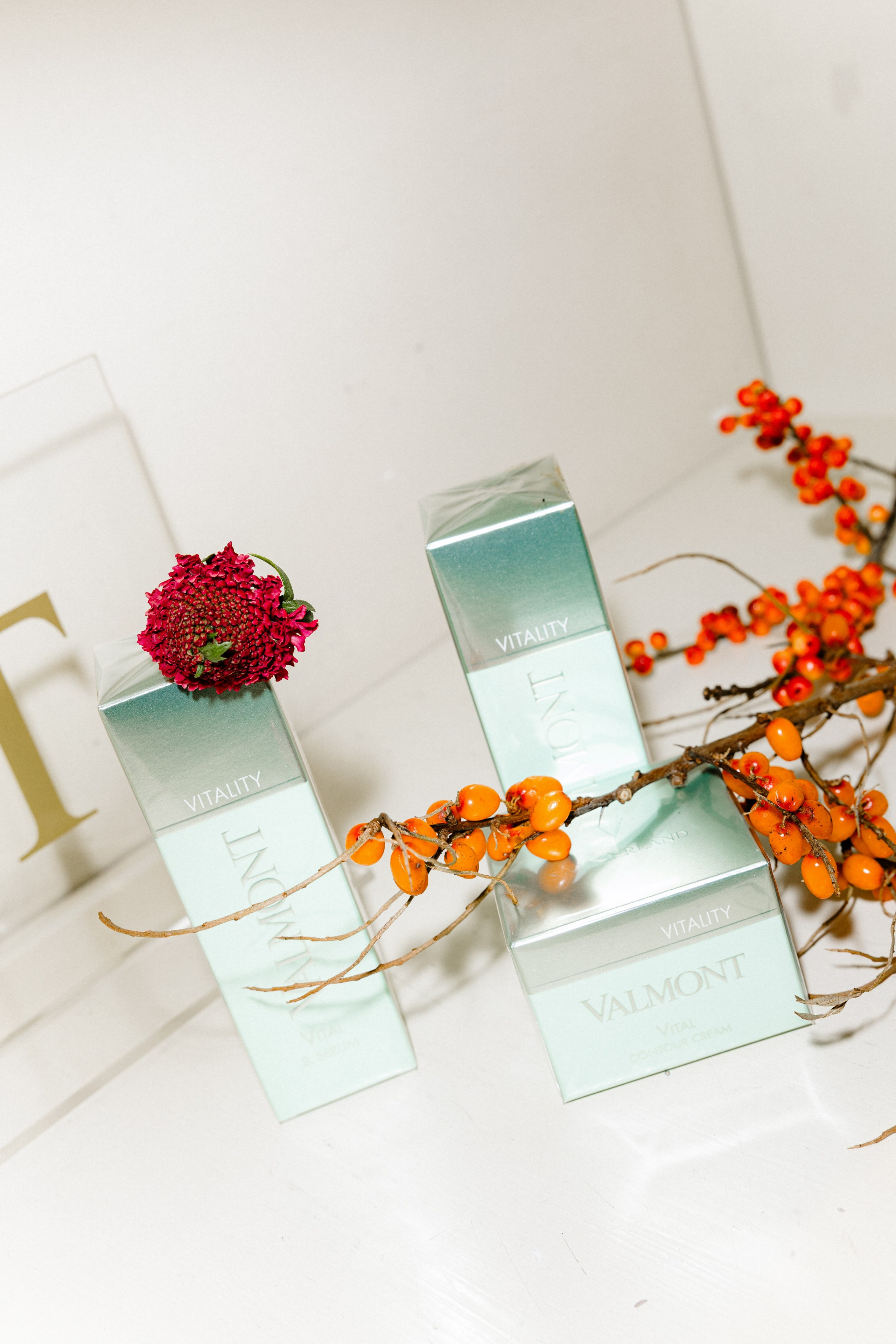 For VALMONT. Костя Жуков — фотограф в Москве