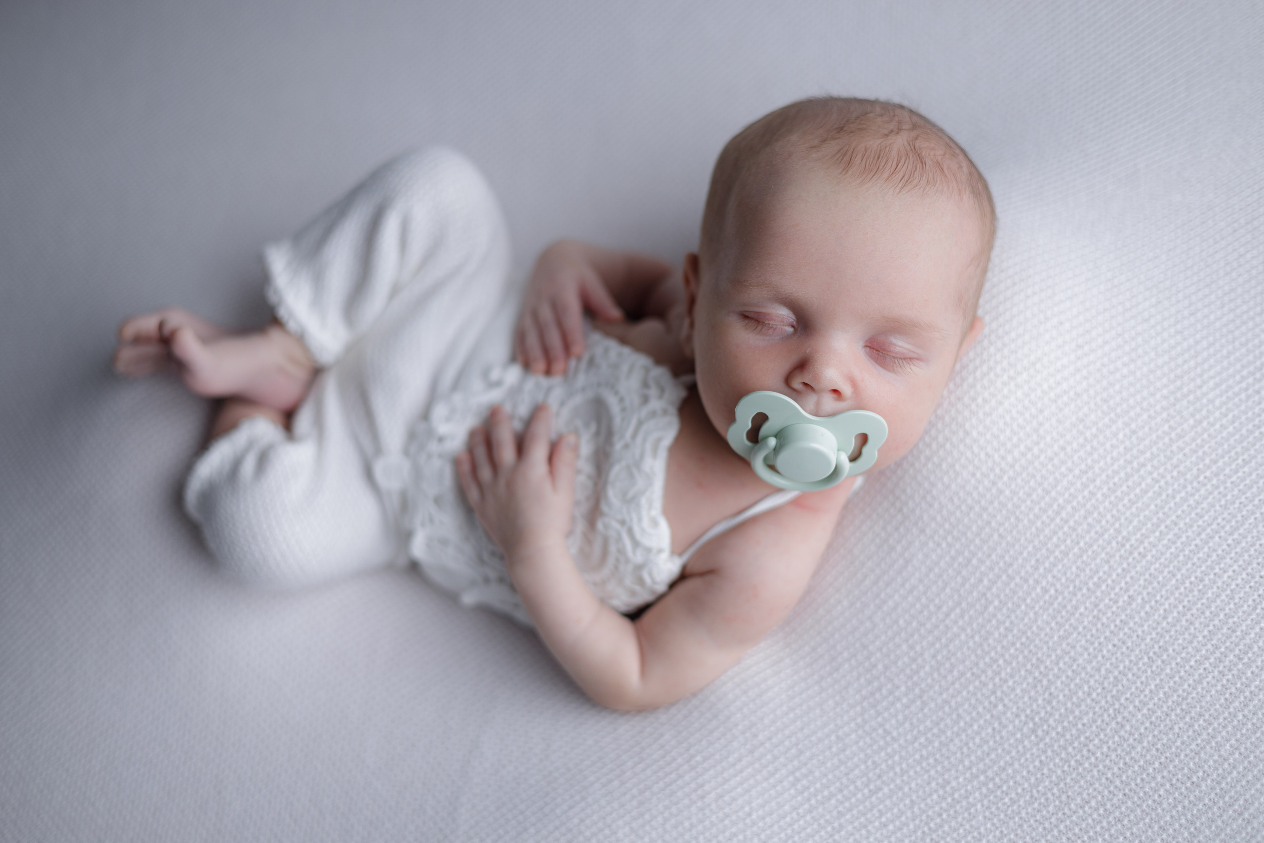 Мирослава. Евгения Горбунова фотограф новорожденных в Новом Уренгое