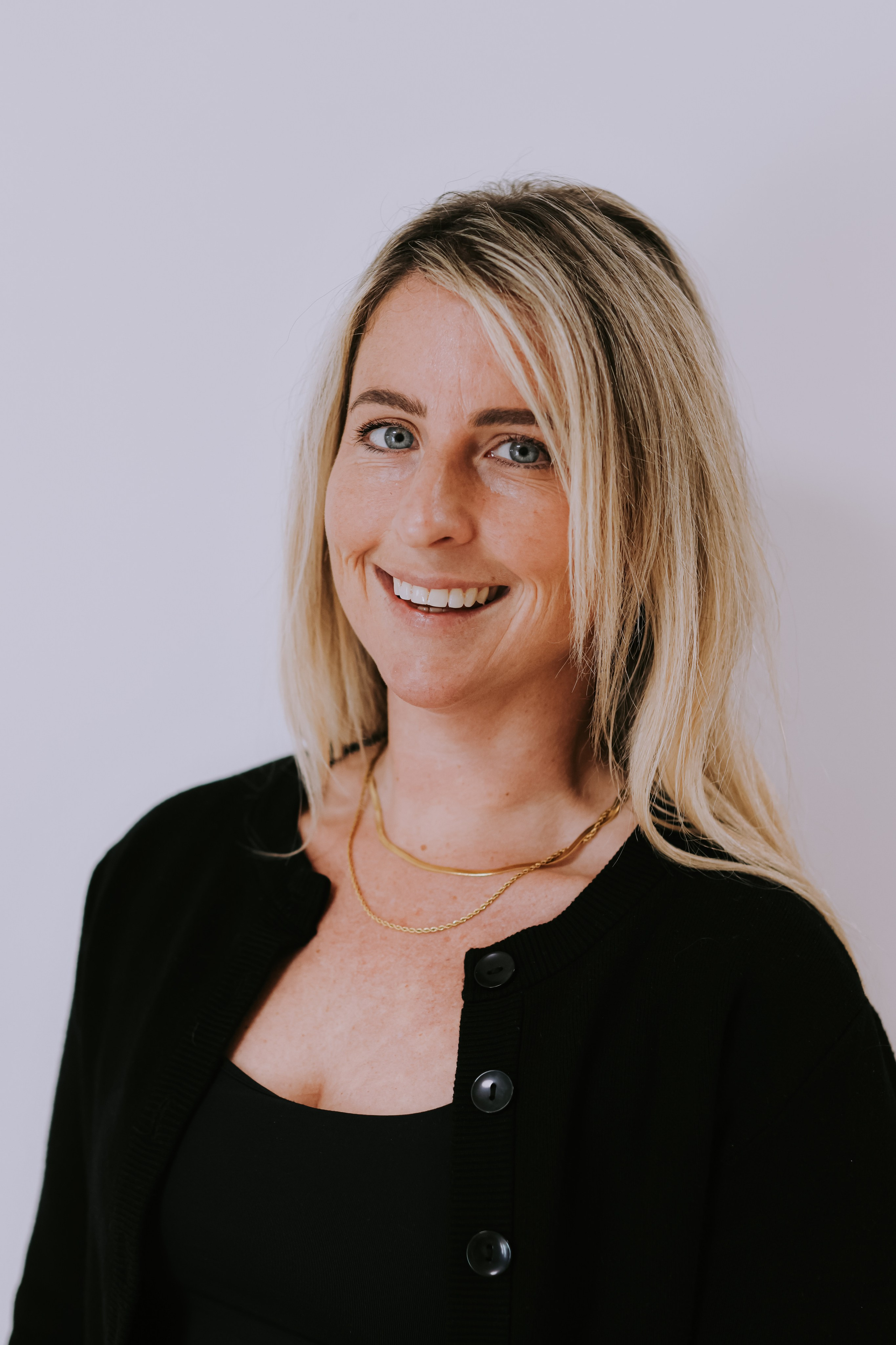 Portraits for CityKids x Newton, Tel Aviv | December 2025. Photographer in Israel Alice Milchin