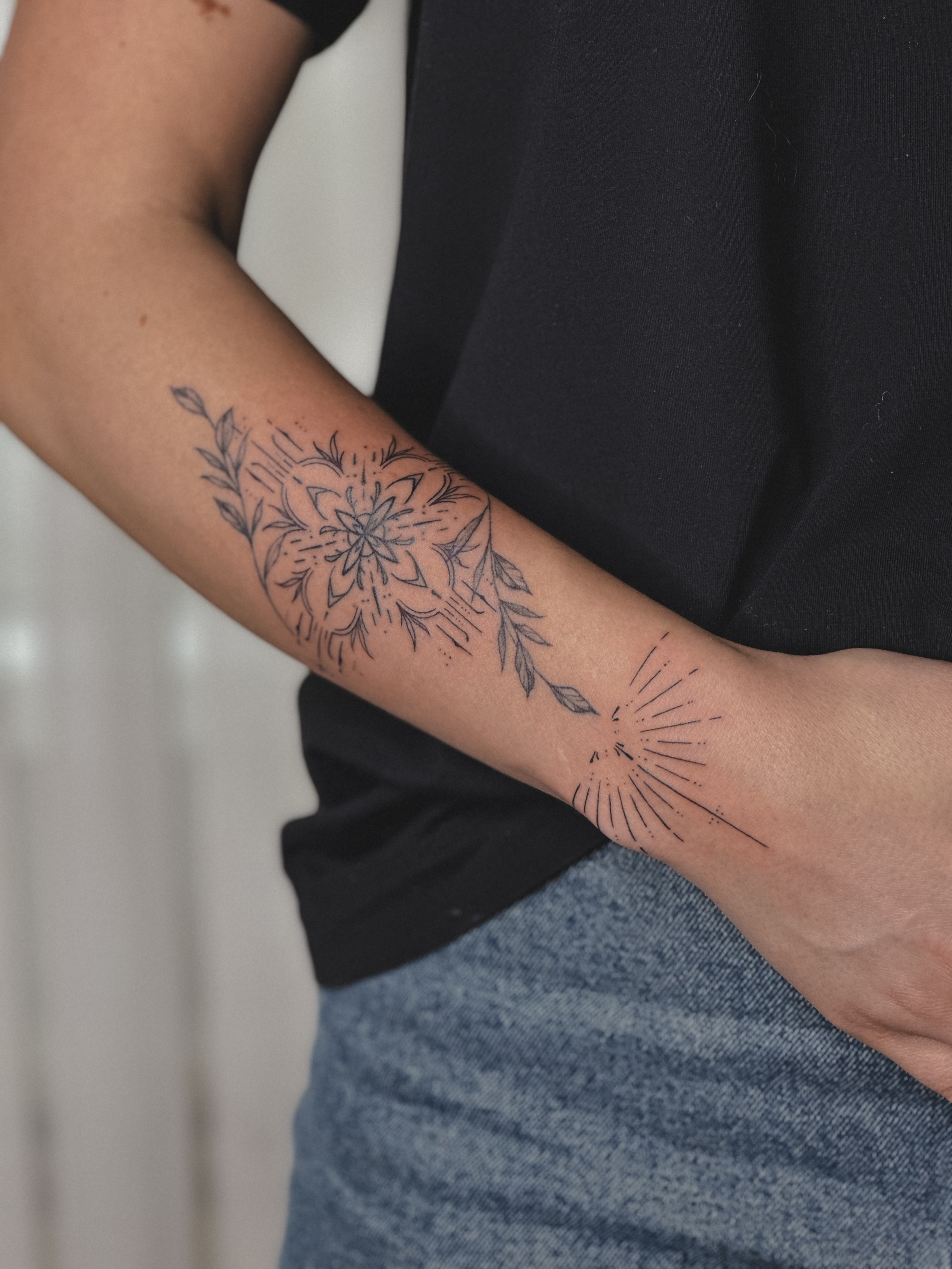 Сеанс тату. Тату мастер Новосибирск