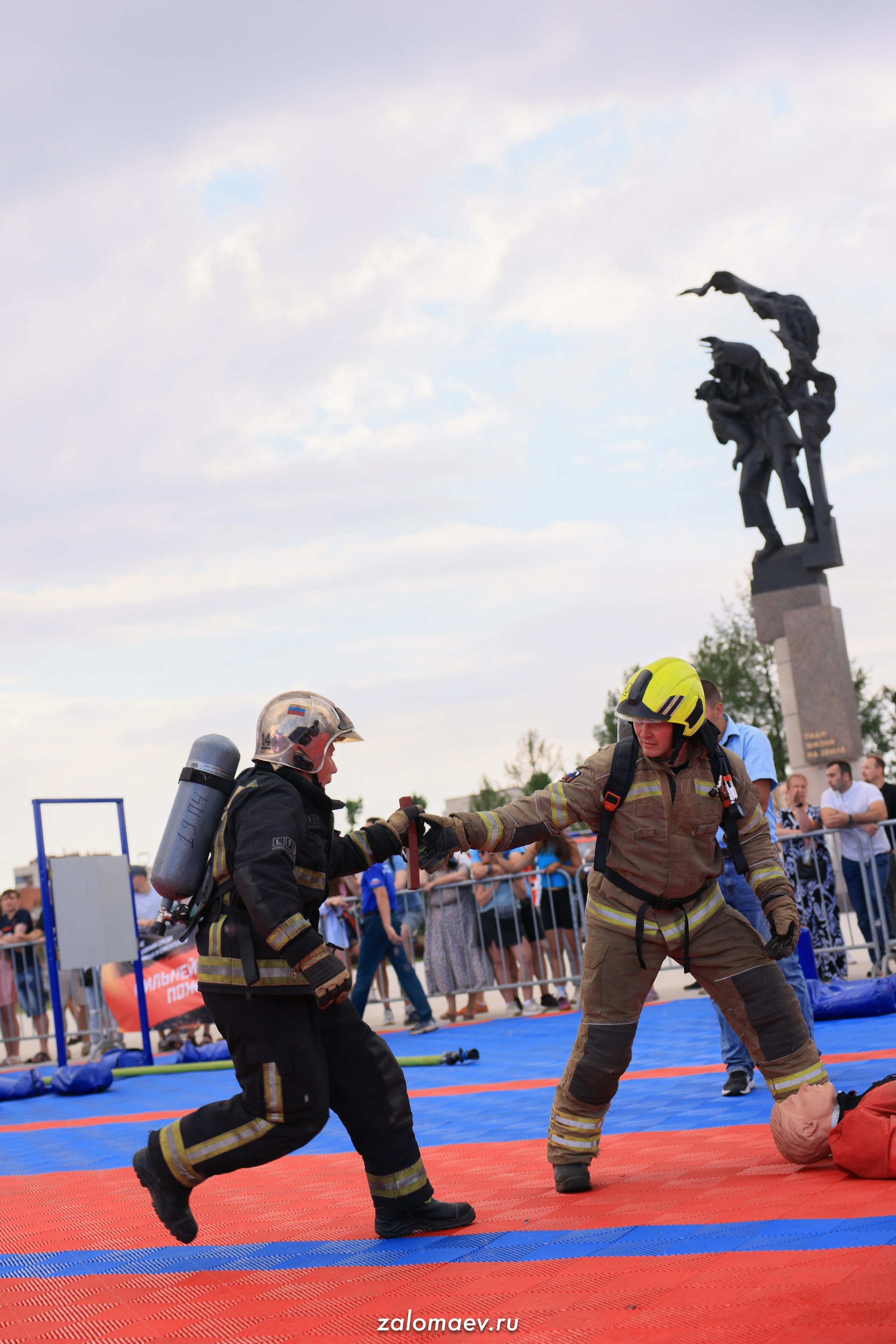 Сильнейший пожарный. Фотограф Александр Заломаев