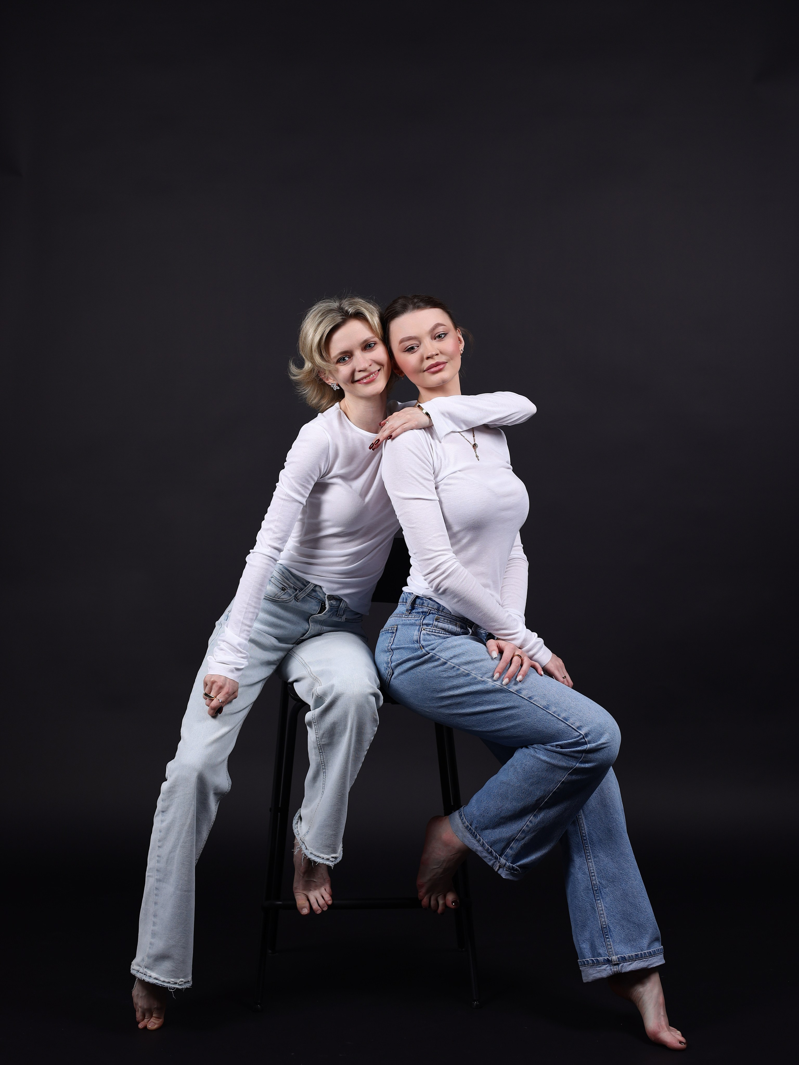 Дарья и Анна. Фотостудия без фотографа Чехов. Первая студия автопортрета в Чехове