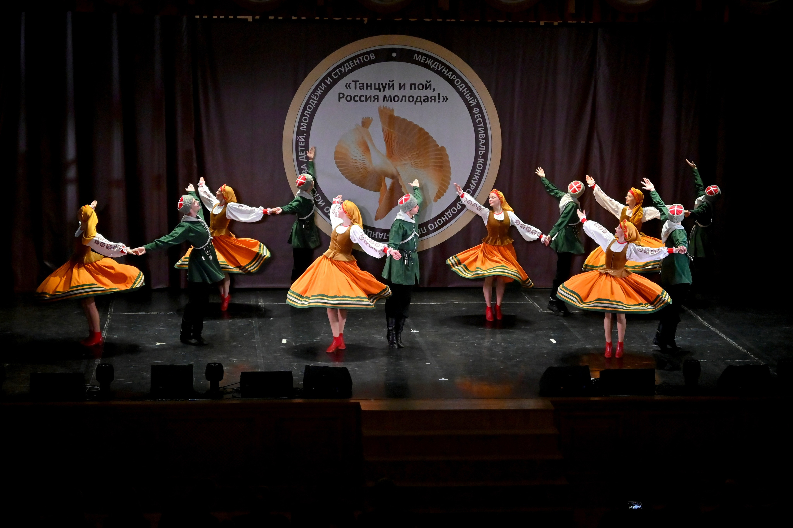 Гала-концерт. Танцуй и пой, Россия Молодая! 22.04.2024. Профессиональный фотограф в Москве Алёна Котова