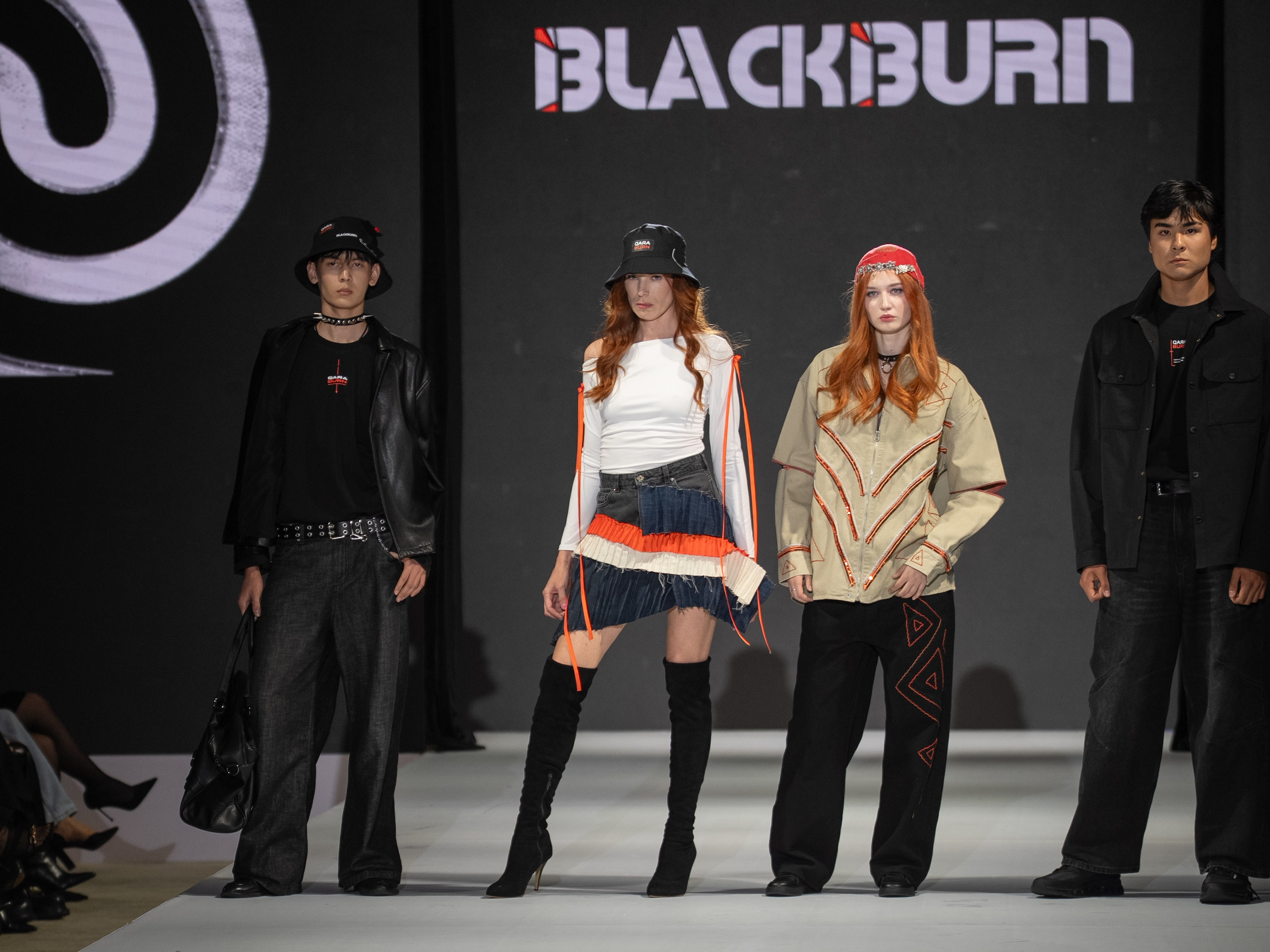 EURASIAN FASHION WEEK BlackBurn. Сайт Алматинского НЮ АРТ, будуар и фэшн фотографа Дениса Карпенко